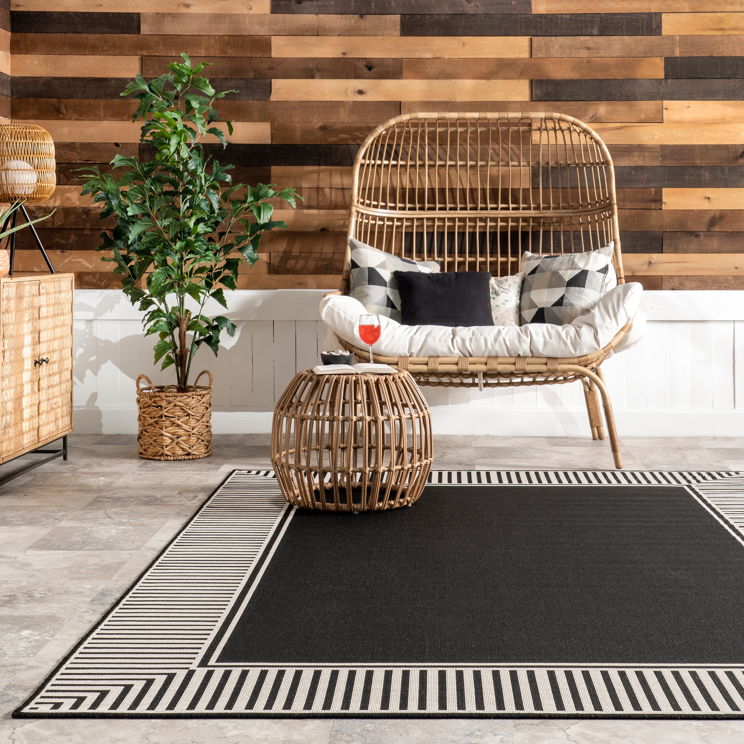 Nuloom Asha Simple Striped Indoor/Outdoor Area Rug - Image 5