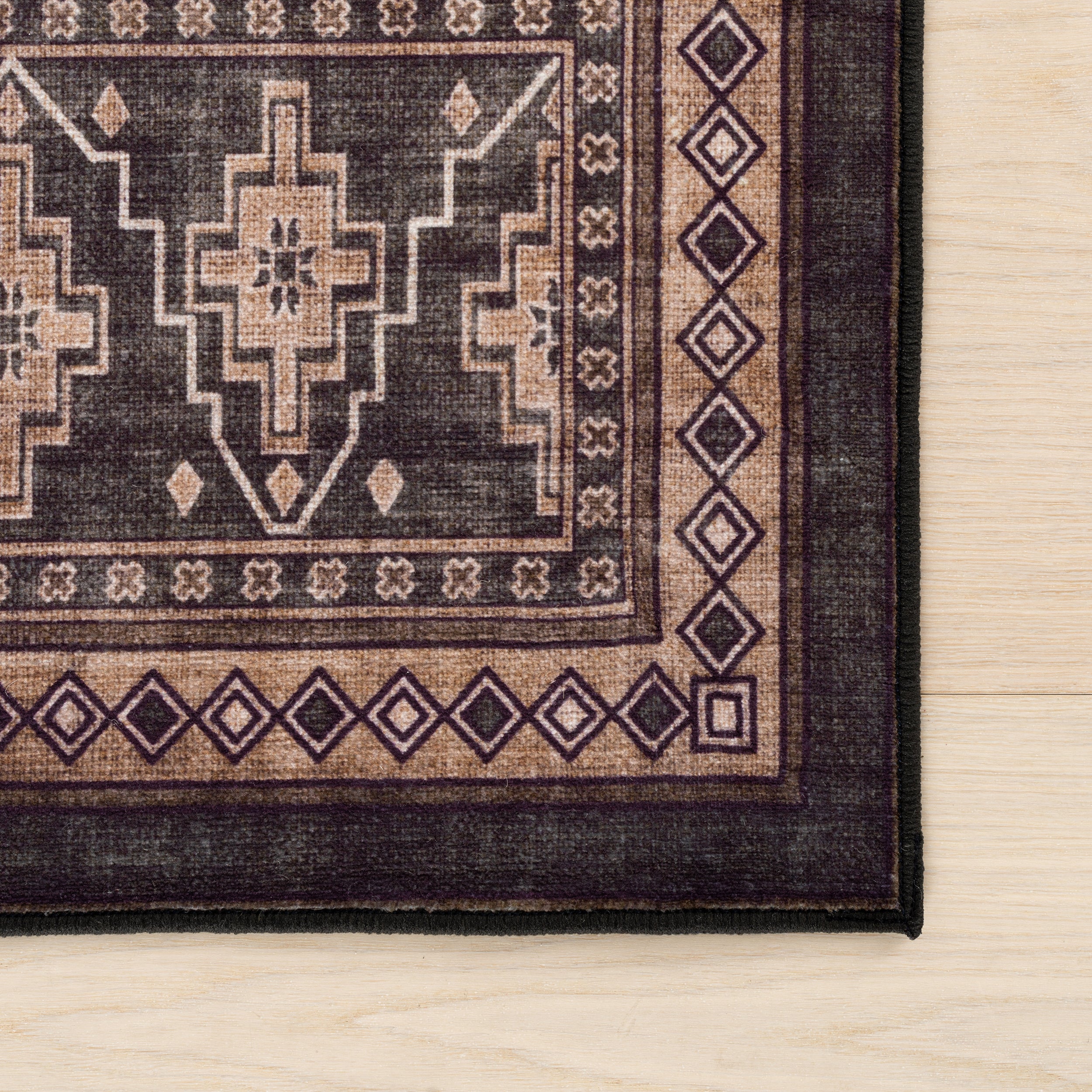 Nuloom Renelle Medallion Washable Rug - Image 6