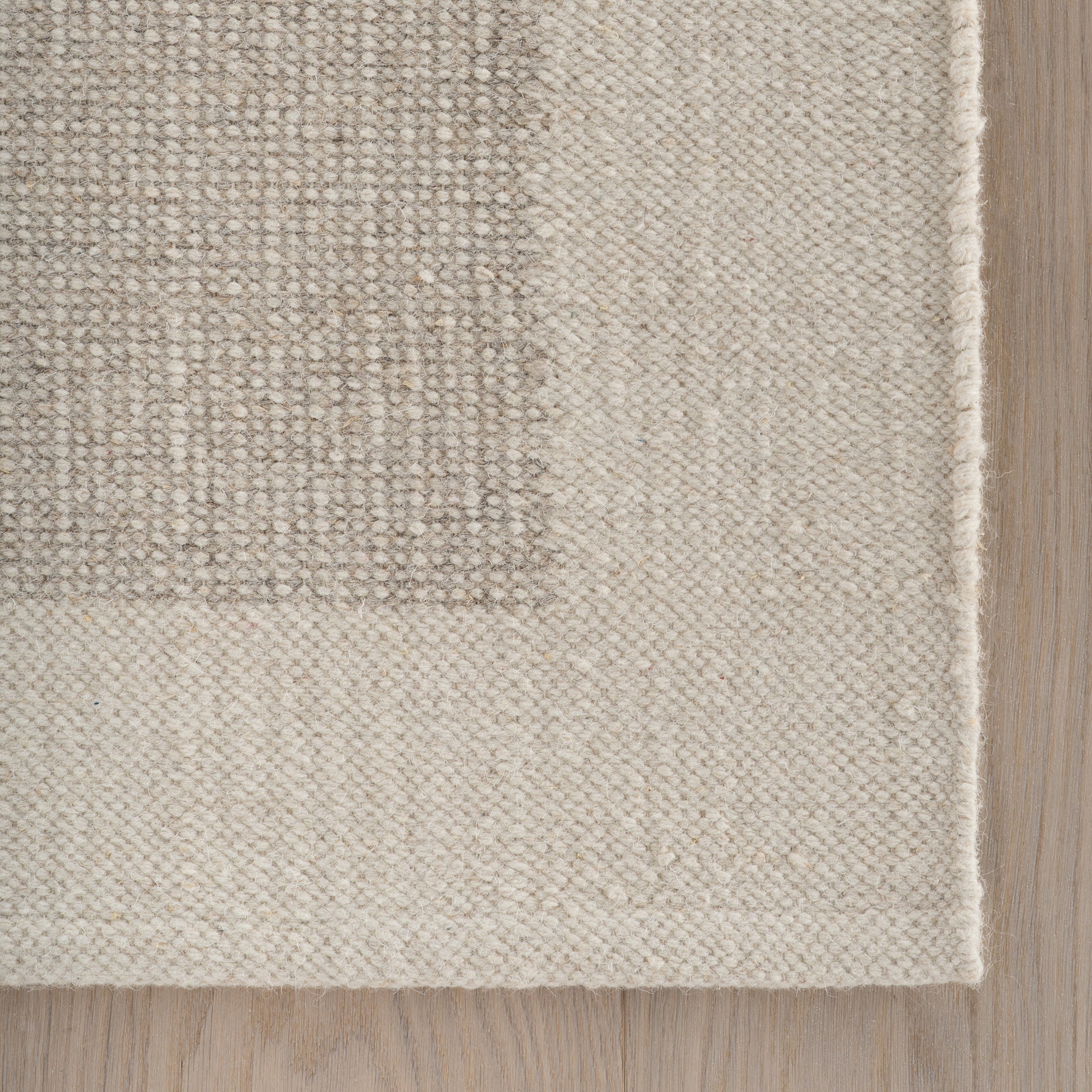 Nuloom Ravielle Hand Woven Wool Area Rug - Image 6