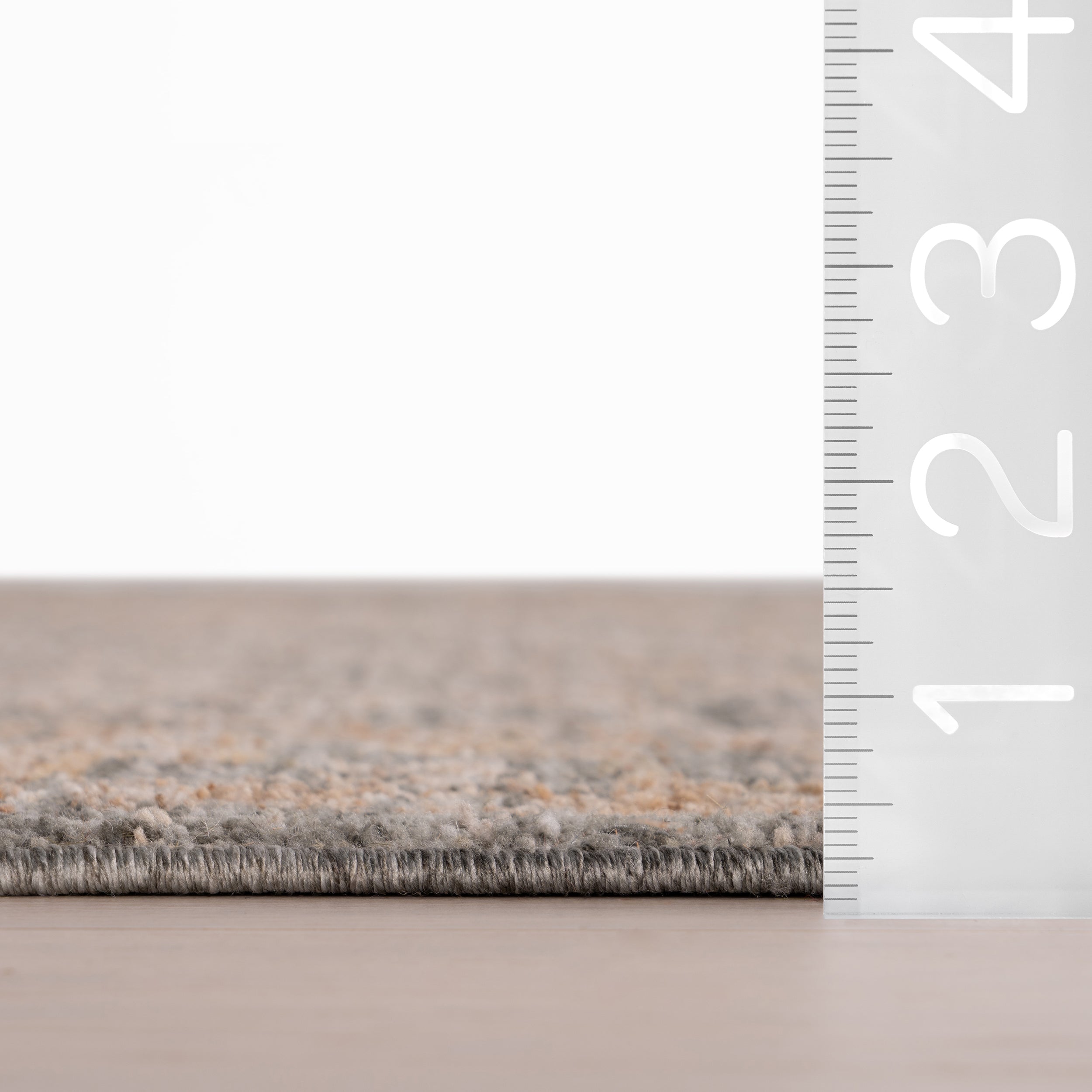 Isolenne Vintage & Distressed Traditional Area Rug - Image 3