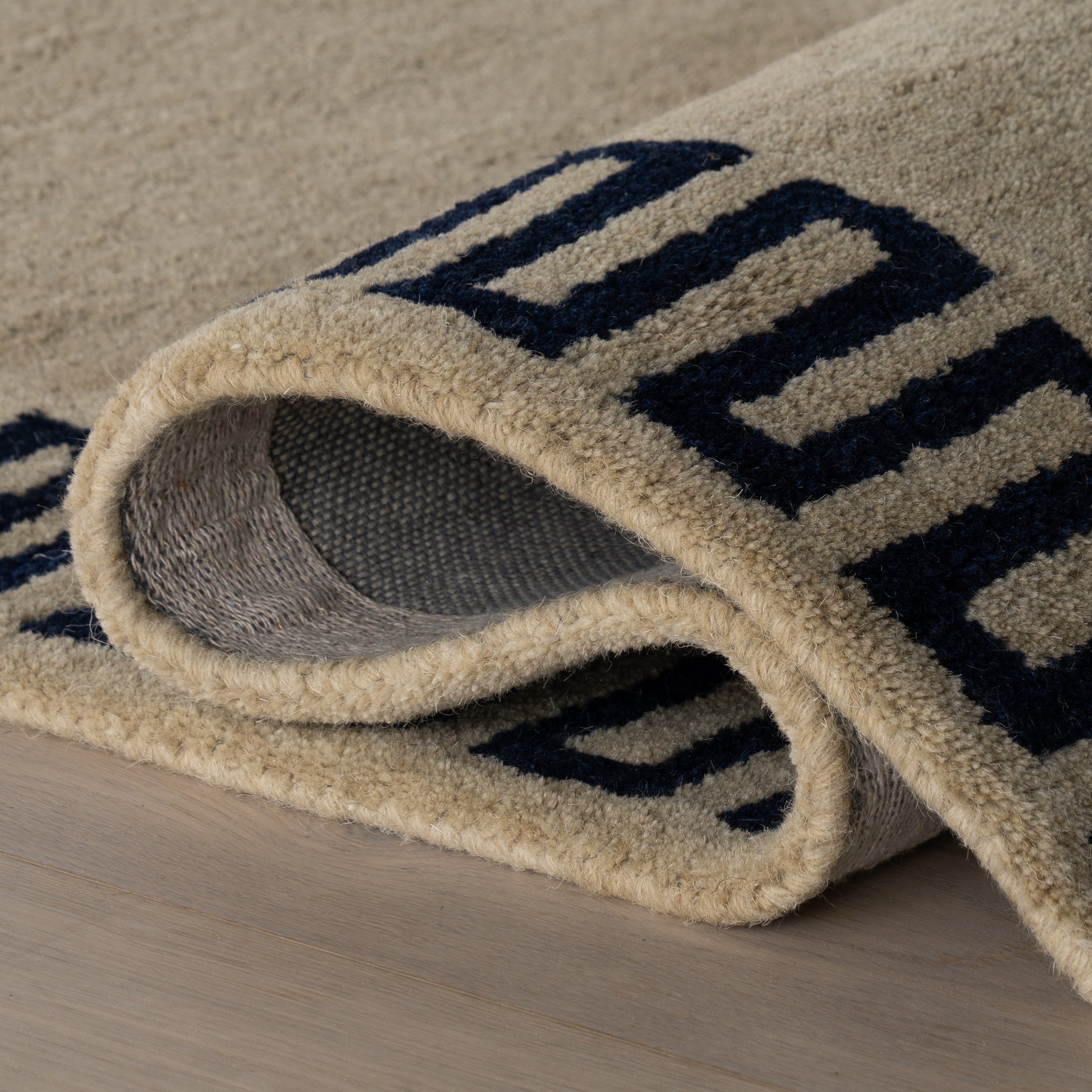 Nuloom Renata Fleuron Bordered Wool Rug - Image 19