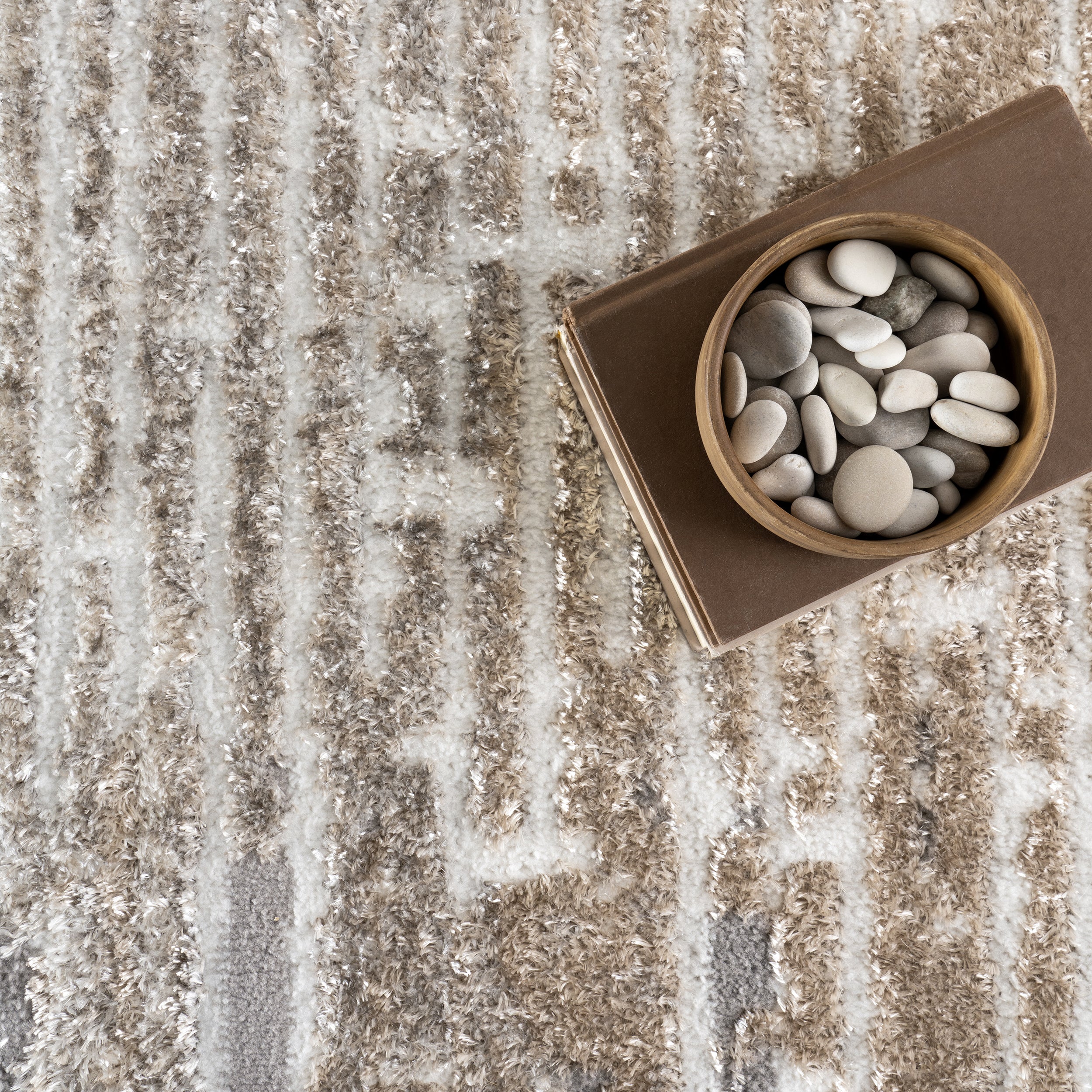 Wynna Abstract Indoor/Outdoor Area Rug - Image 6