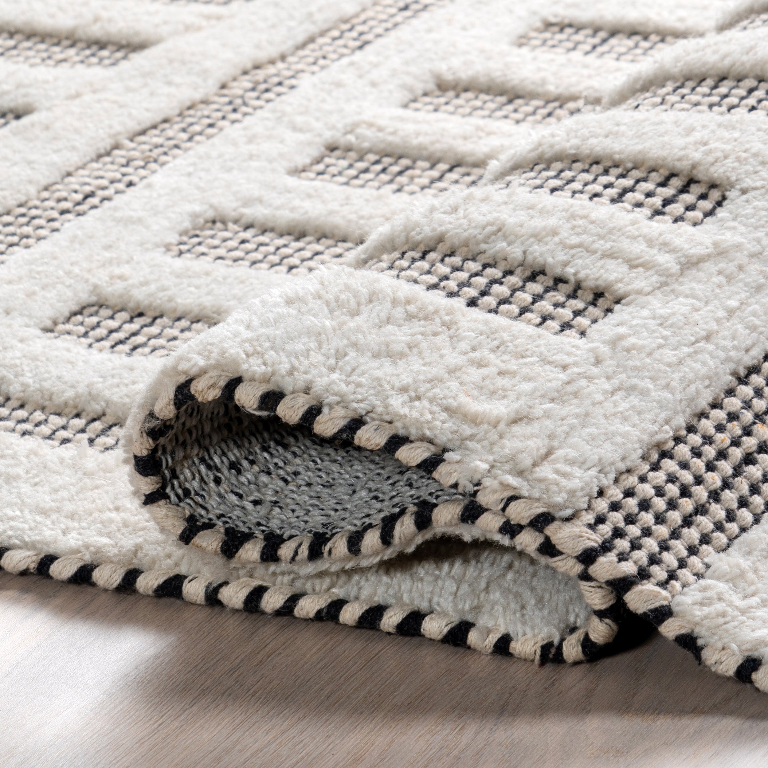 Merrick Tasseled Cotton and Wool Area Rug - Image 4