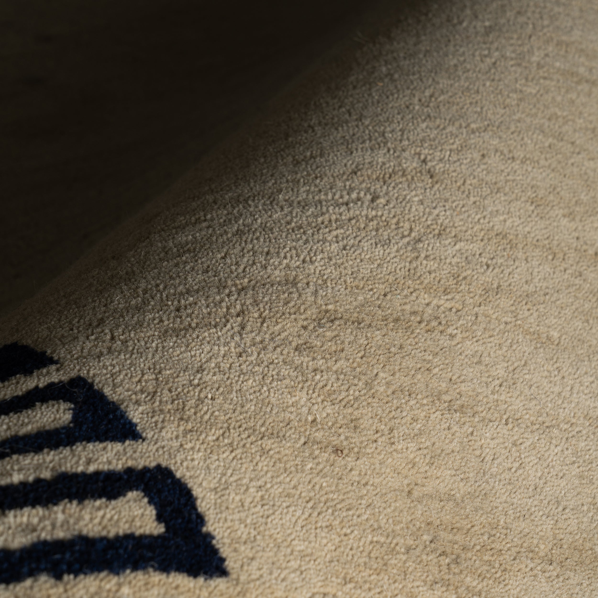 Nuloom Renata Fleuron Bordered Wool Rug - Image 20