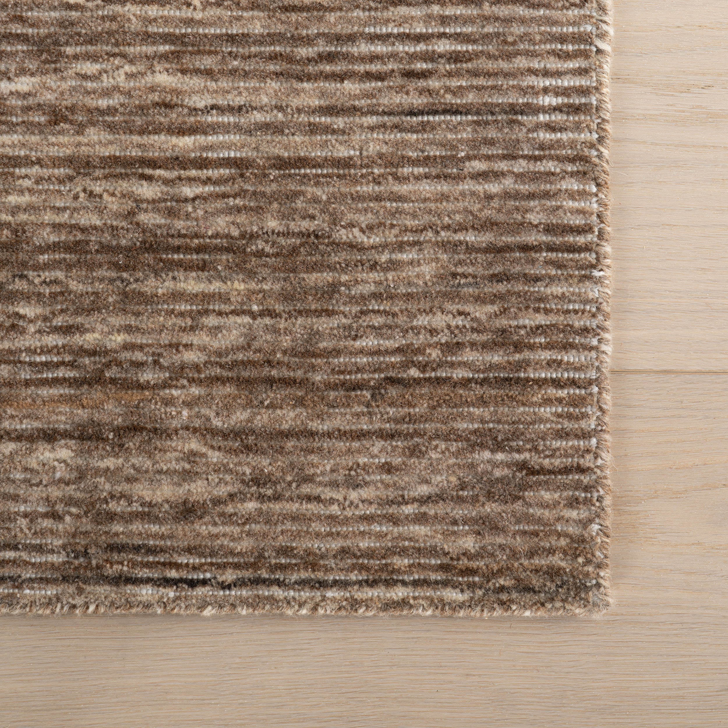 Nuloom Elanisse Solid Wool Rug - Image 6