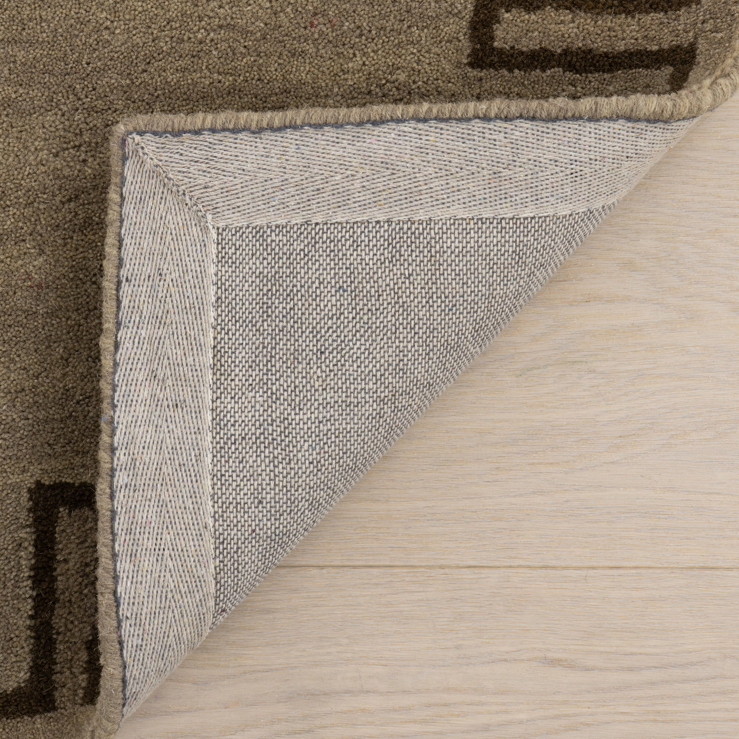 Nuloom Renata Fleuron Bordered Wool Rug - Image 7
