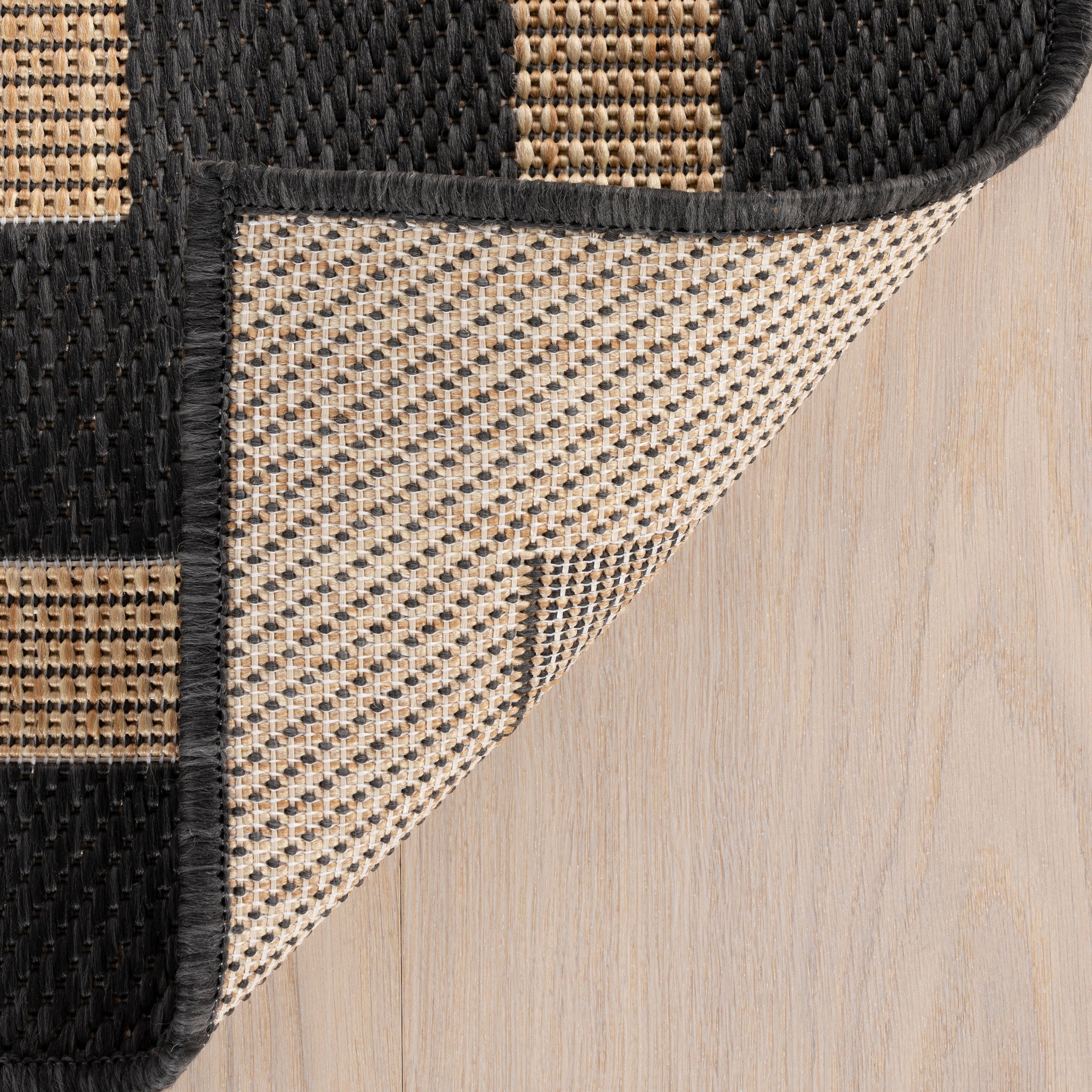 Zirelle Indoor/Outdoor Contemporary Area Rug - Image 18