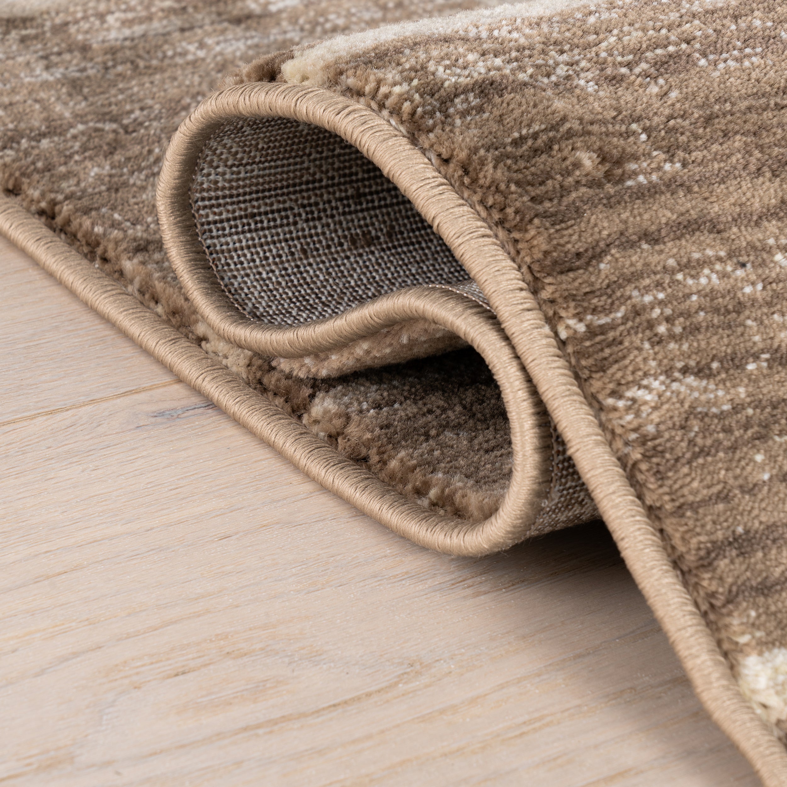 Liorea Geometric Modern Indoor Area Rug - Image 4