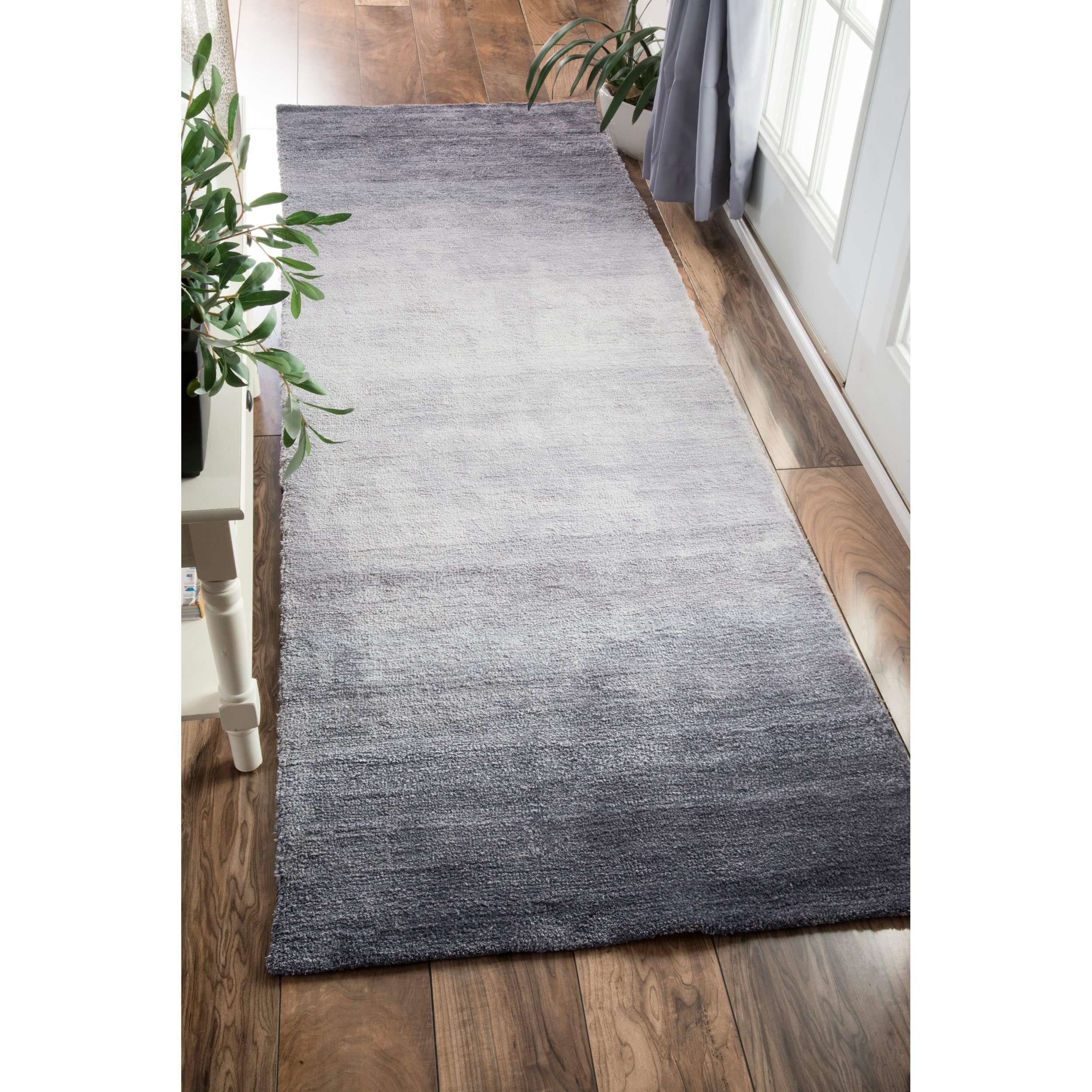 Hand Tufted Ombre Bernetta Area Rug - Image 3