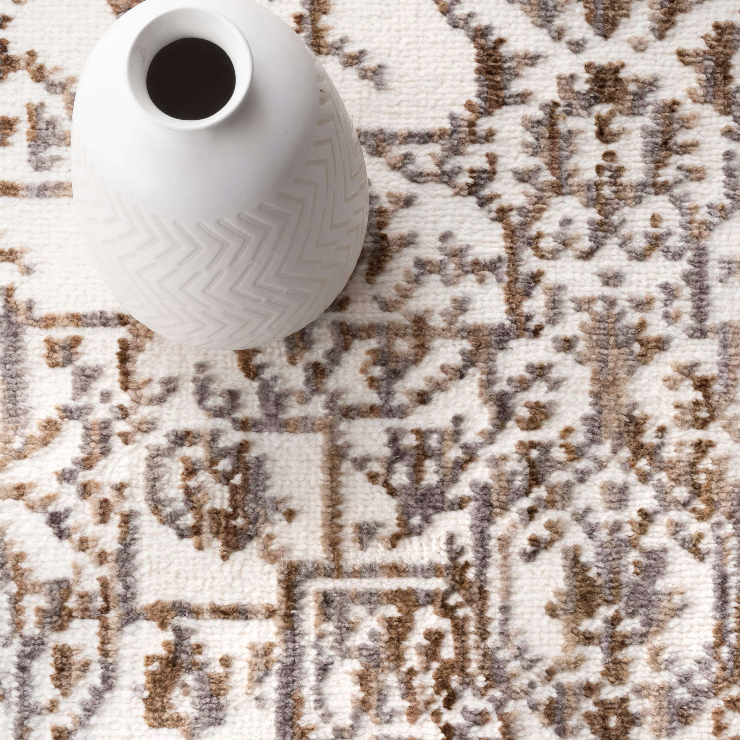 Transitional Medallion Elisa Area Rug - Image 9