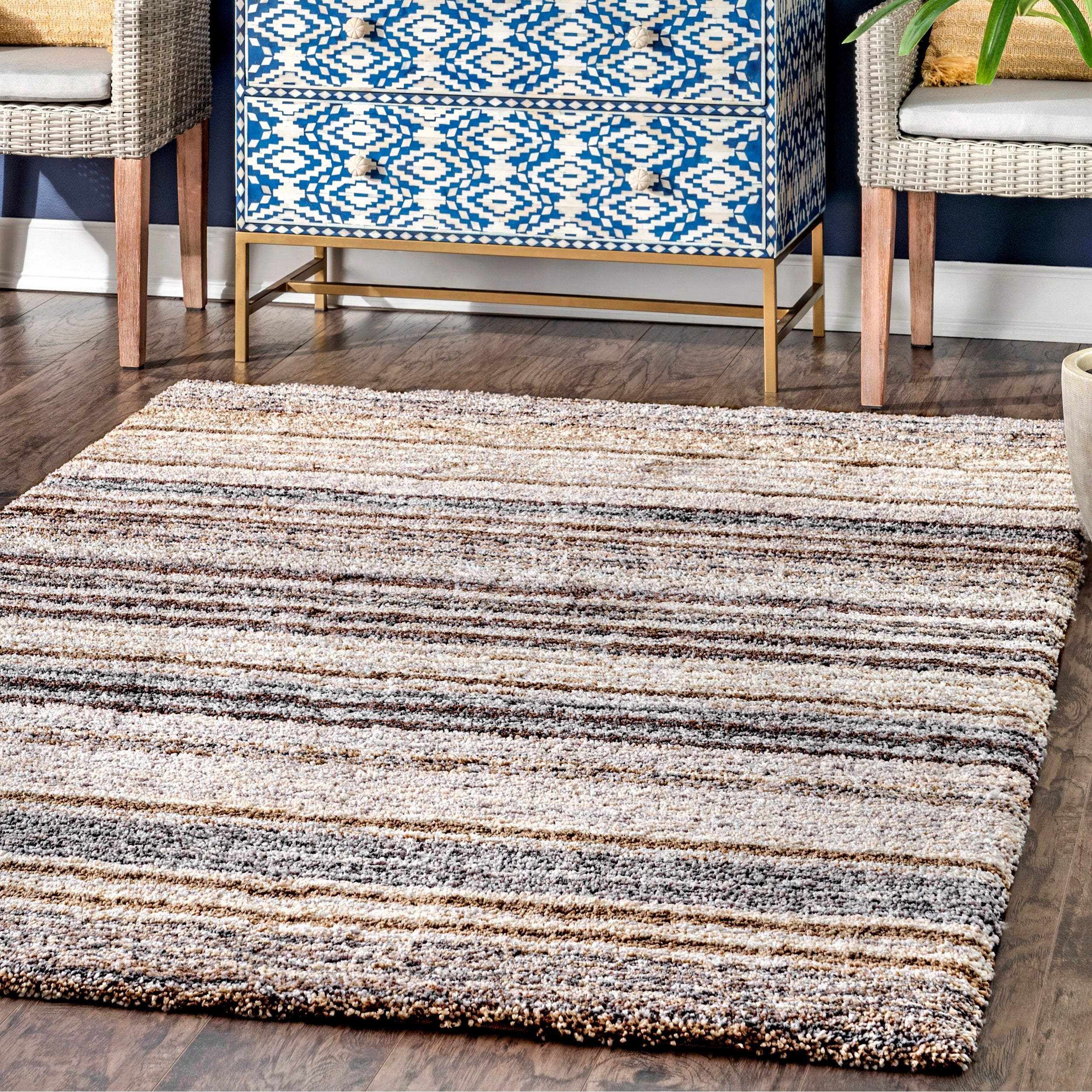 Hand Tufted Classie Shag Area Rug - Image 18