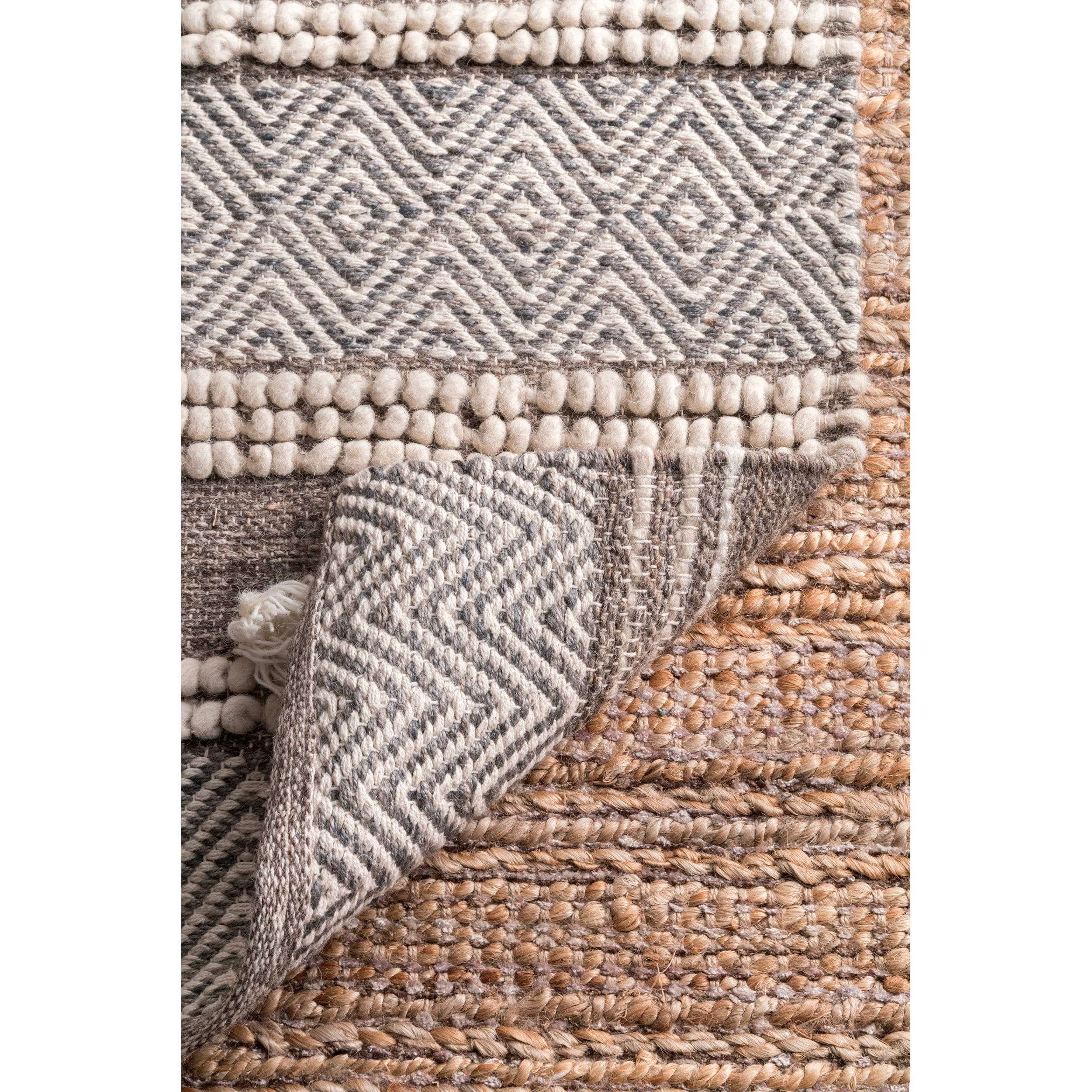 Hand Loomed Chevron Liles Rug - Image 4