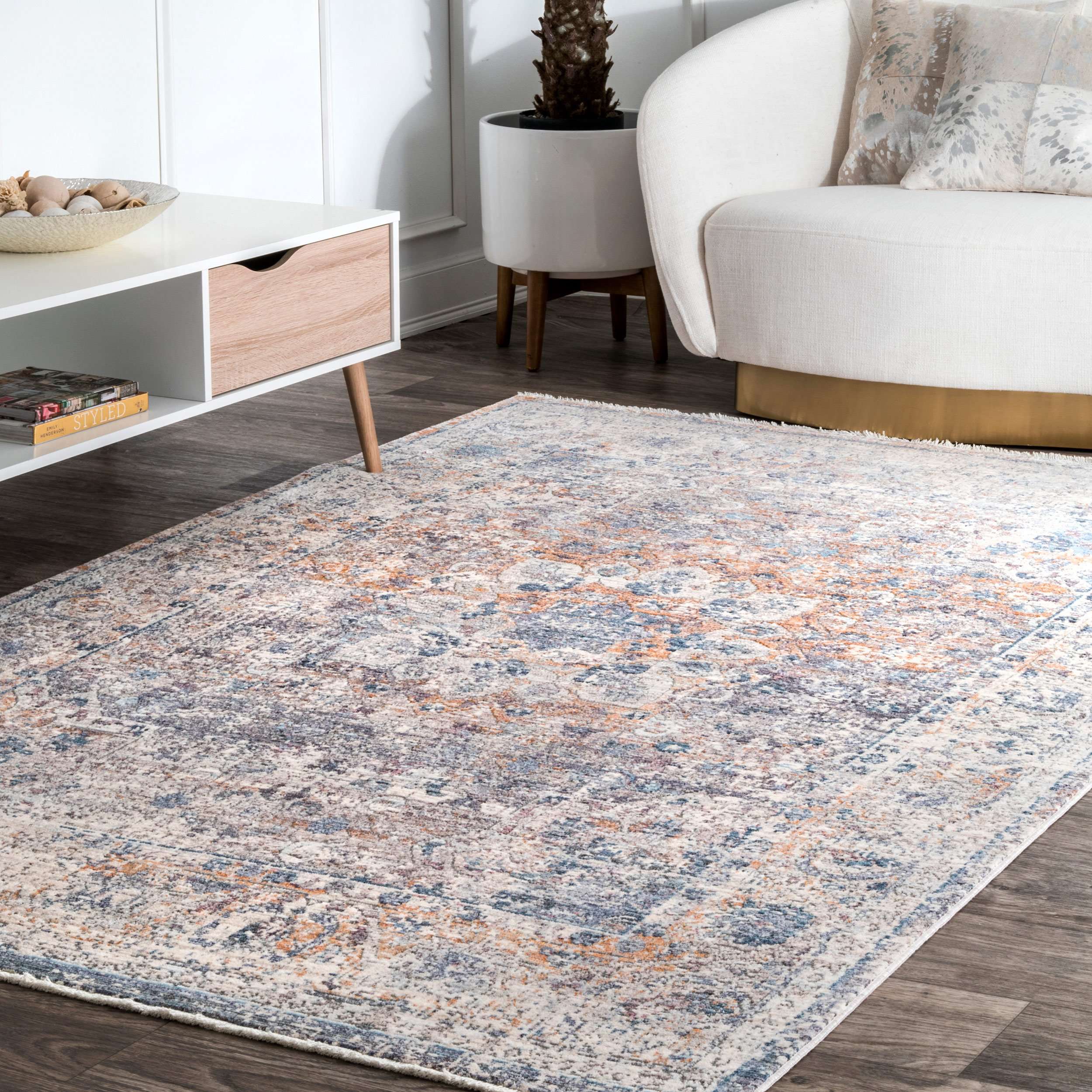 Vintage Toni Medallion Fringe Area Rug - Image 2