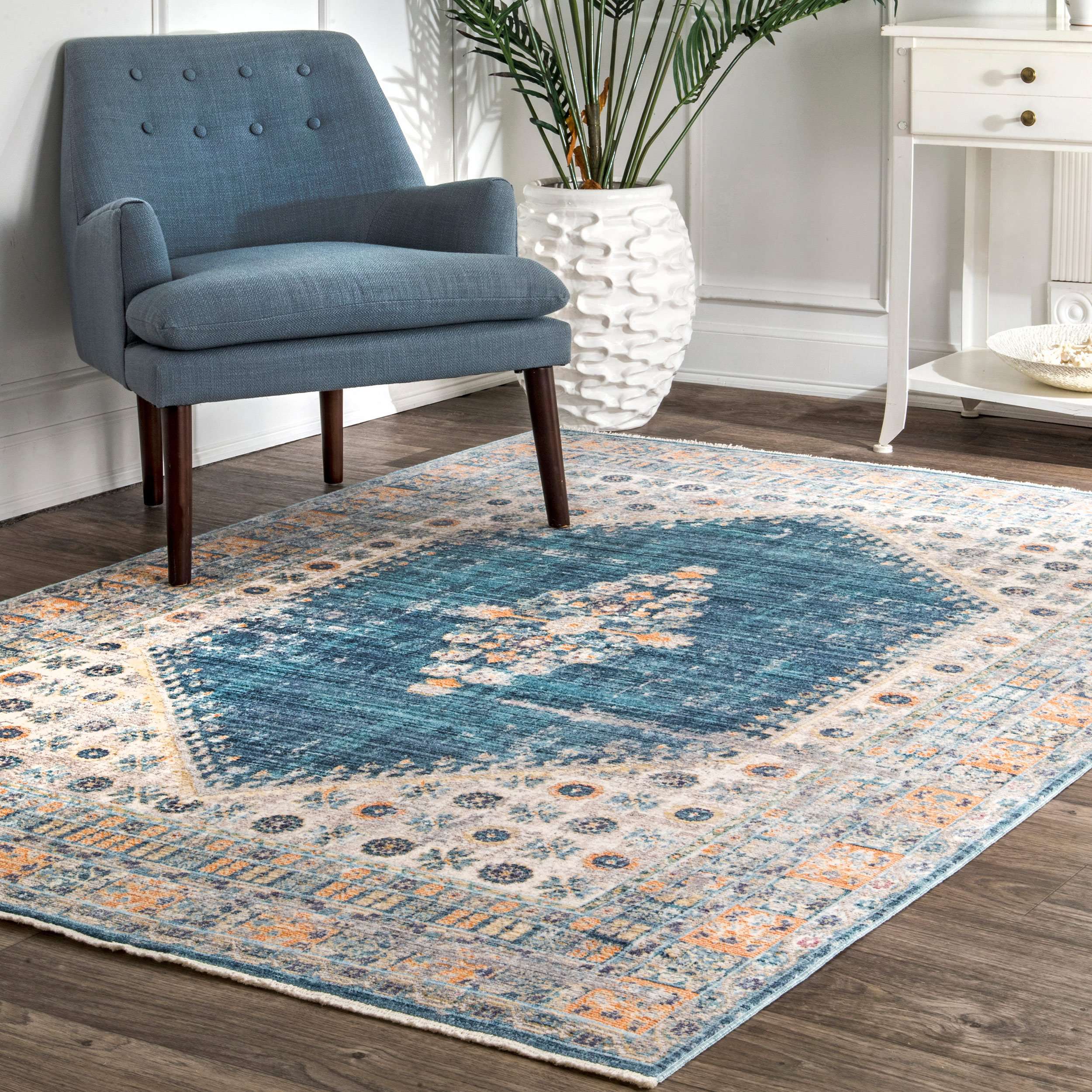 Vintage Sharron Medallion Fringe Area Rug - Image 2