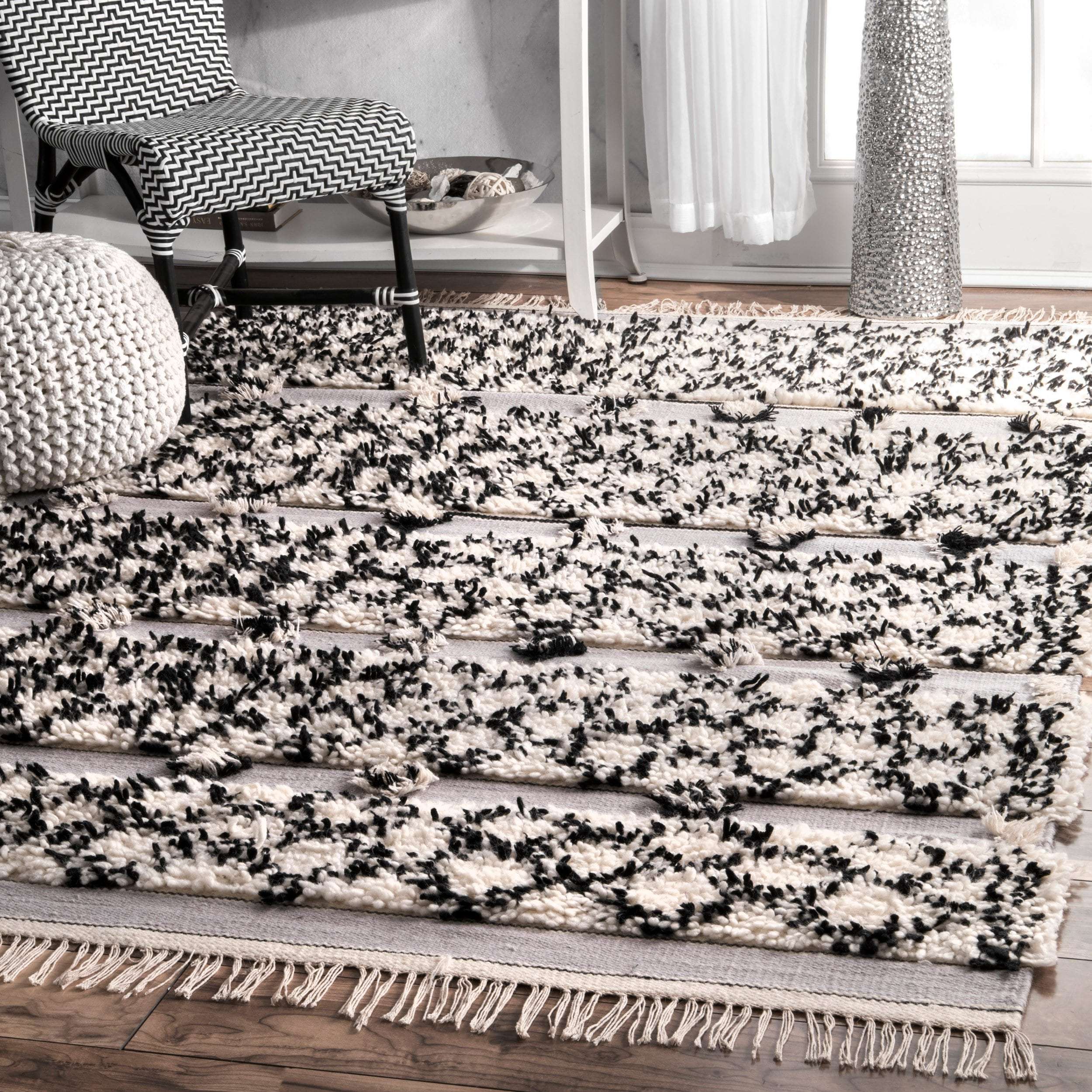 Hand Knotted Yelena Trellis Shag Area Rug - Image 2