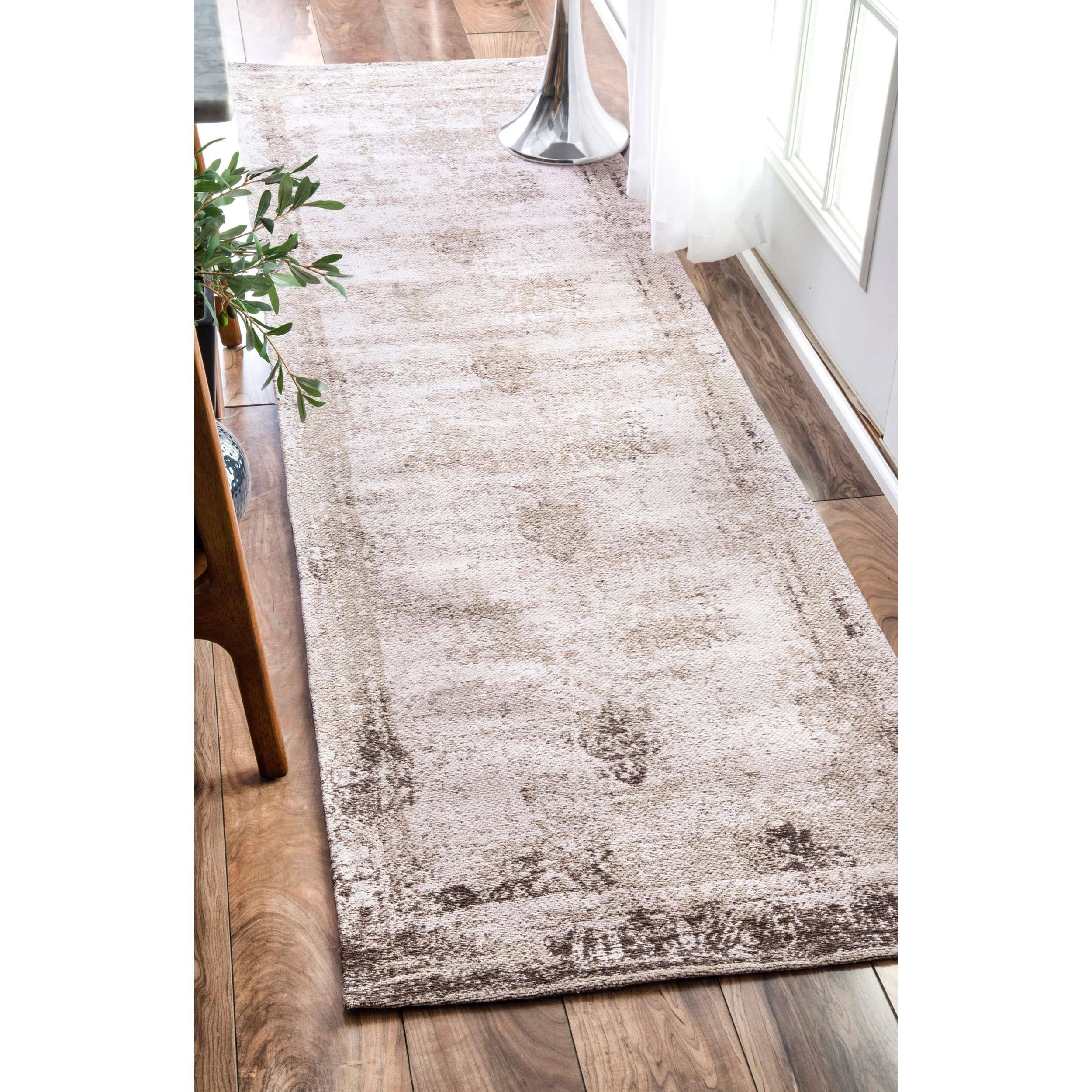 Vintage Shawanna Area Rug - Image 4