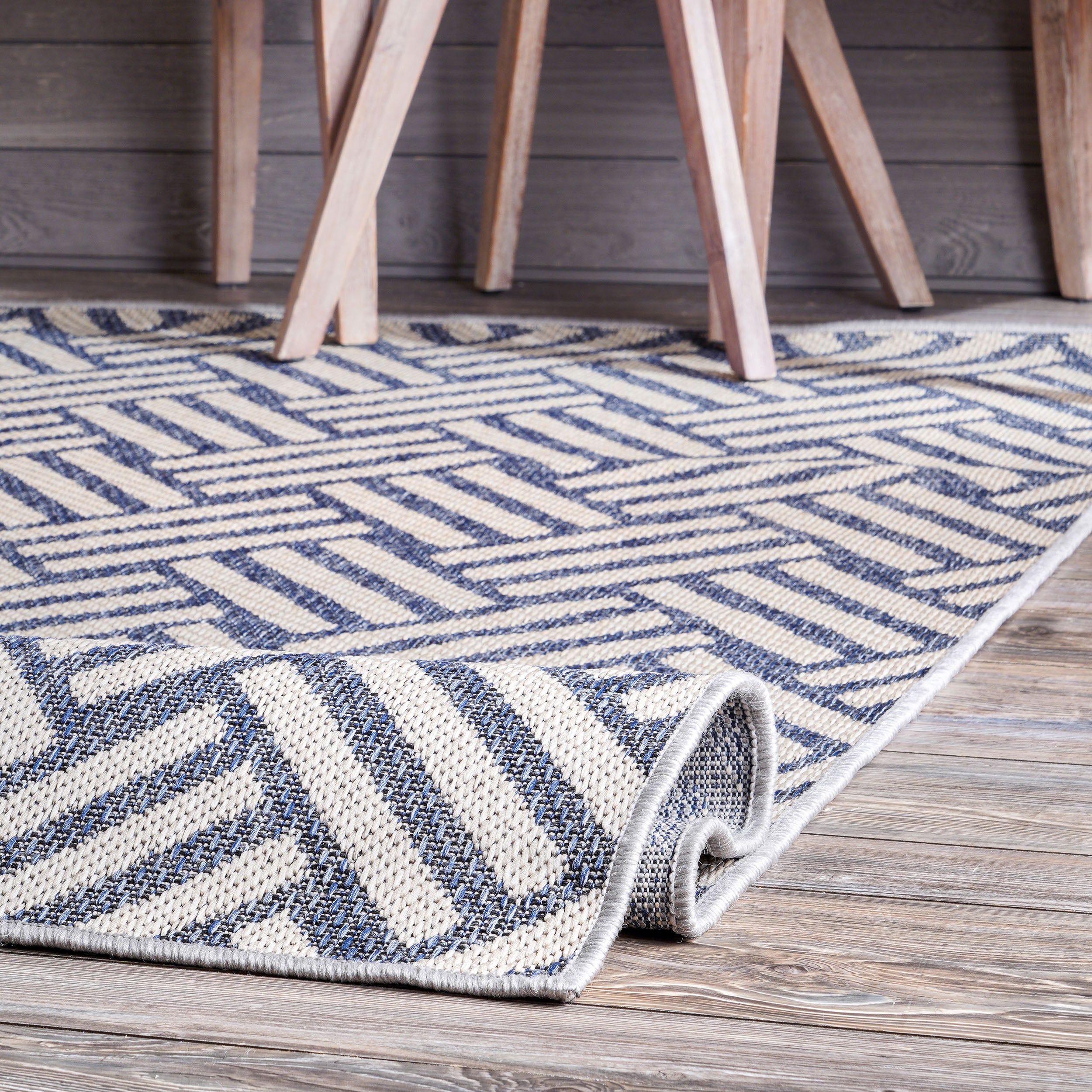 Wynter Homely Herringbone Indoor/Outdoor Area Rug - Image 5