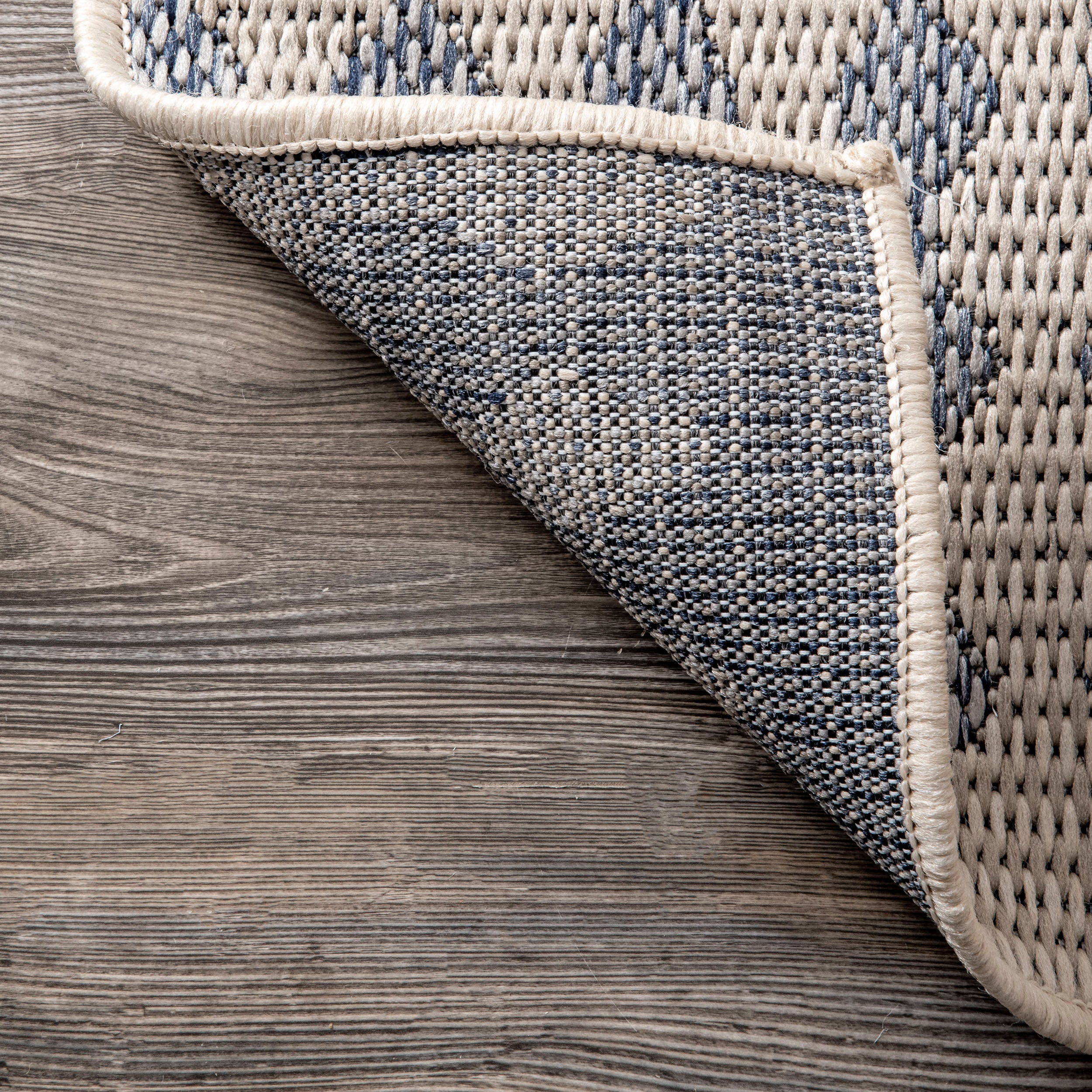 Reina Modern Trellis Indoor/Outdoor Area Rug - Image 3