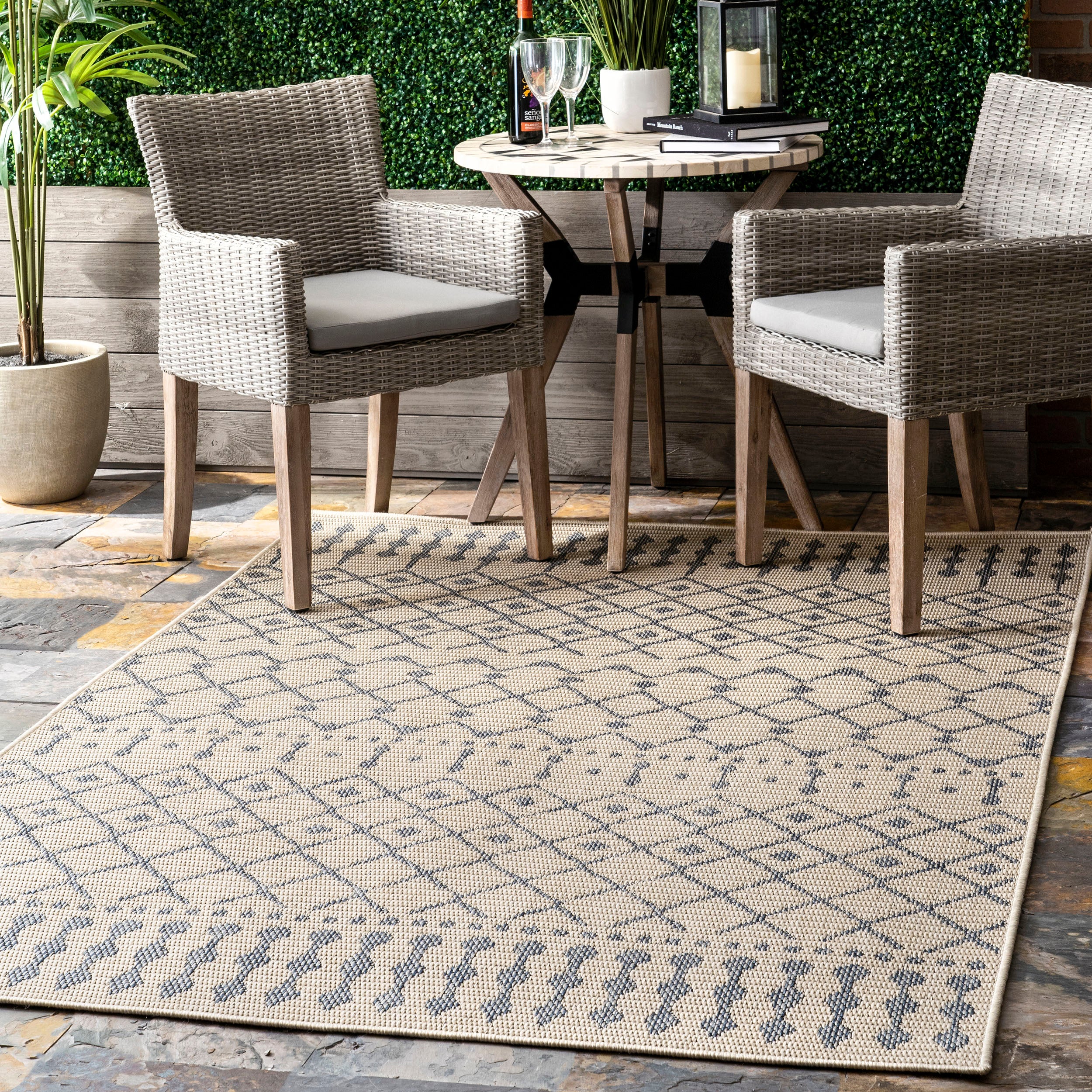 Reina Modern Trellis Indoor/Outdoor Area Rug - Image 2