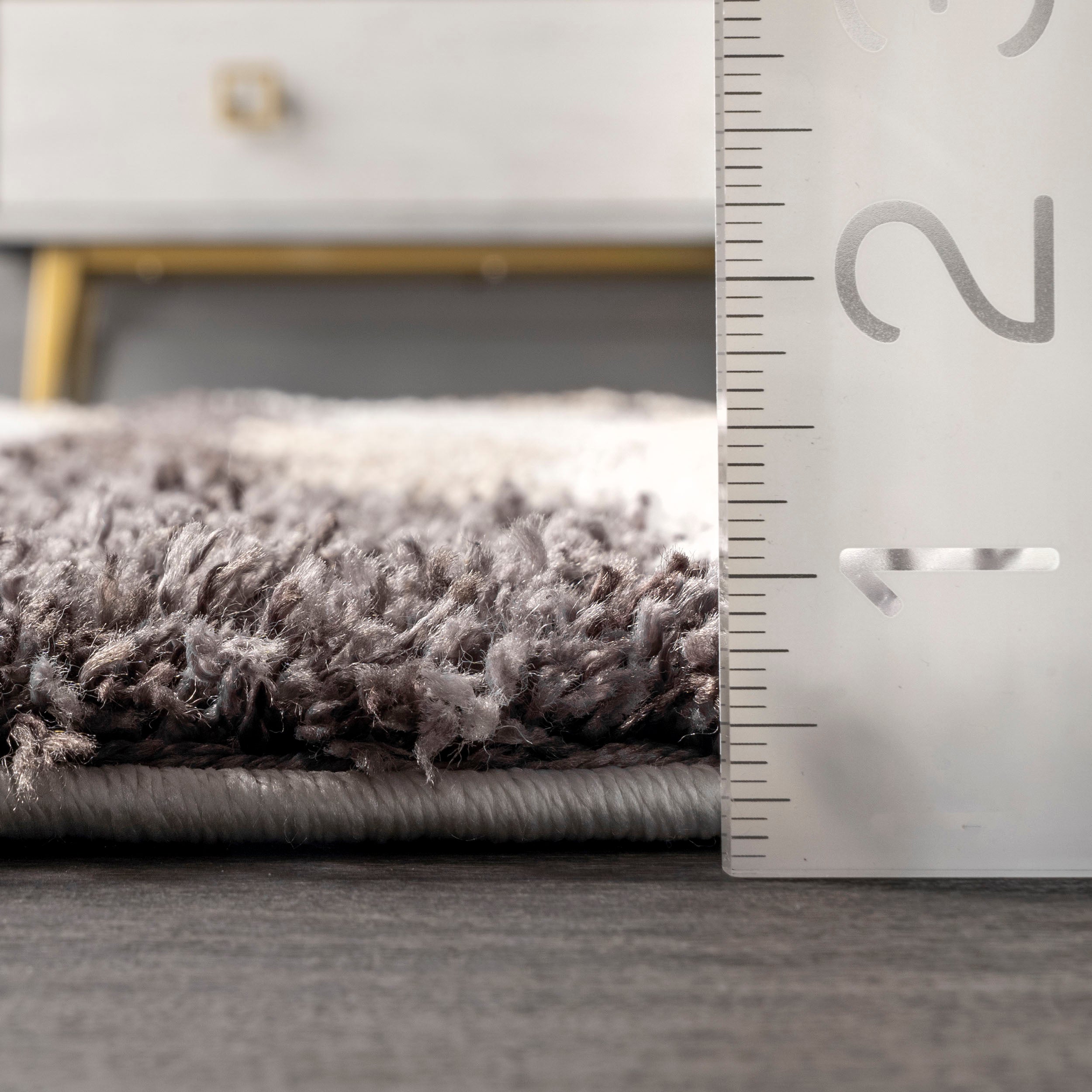 Elliot Abstract Cloud Shag Tassel Area Rug - Image 3