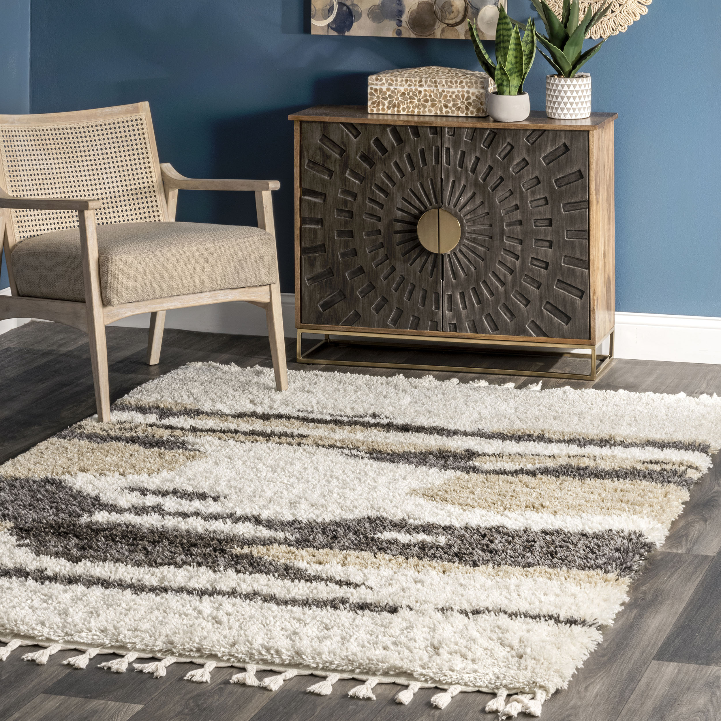 Elliot Abstract Cloud Shag Tassel Area Rug - Image 2