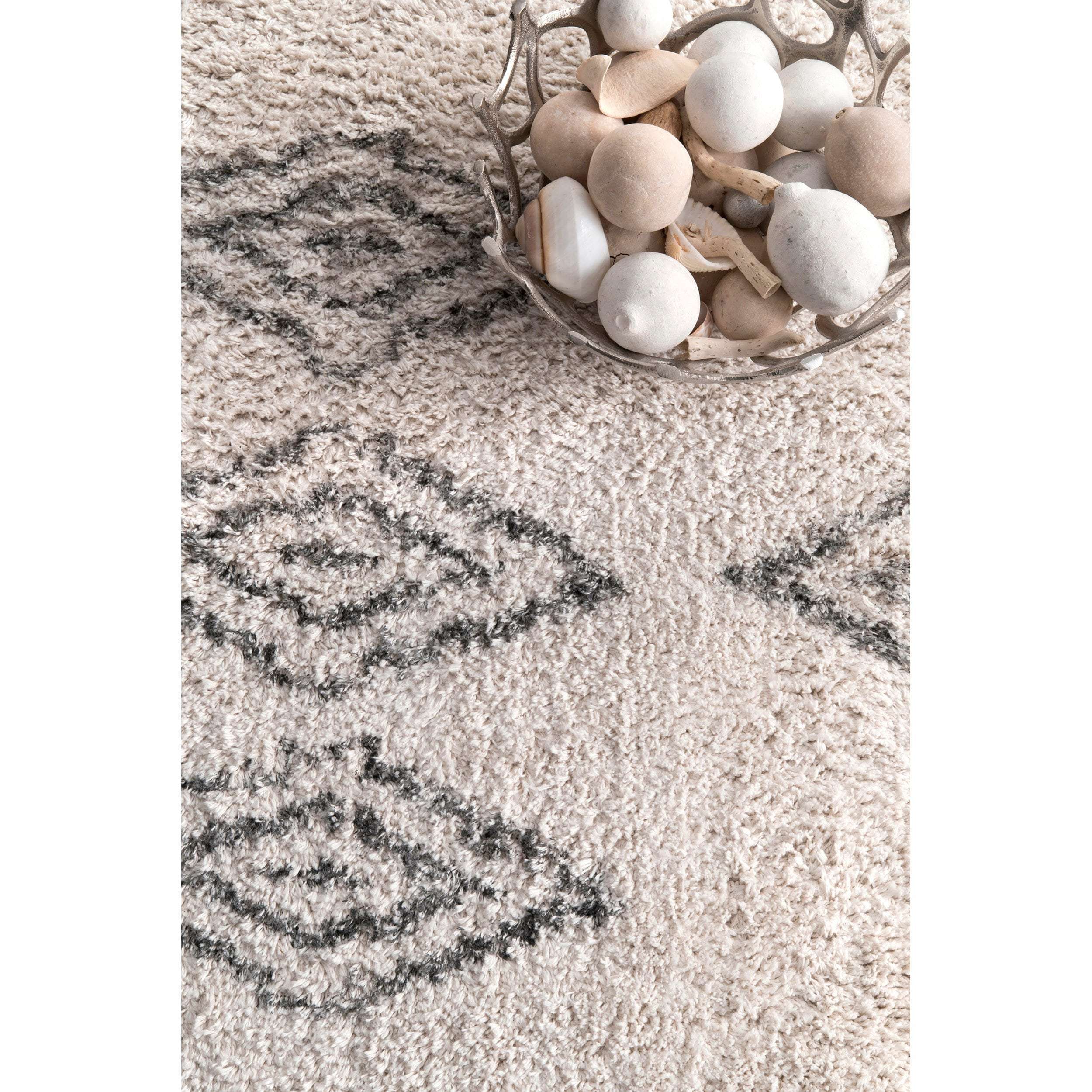 Hand Loomed Rosa Tassel Rug Area Rug - Image 7
