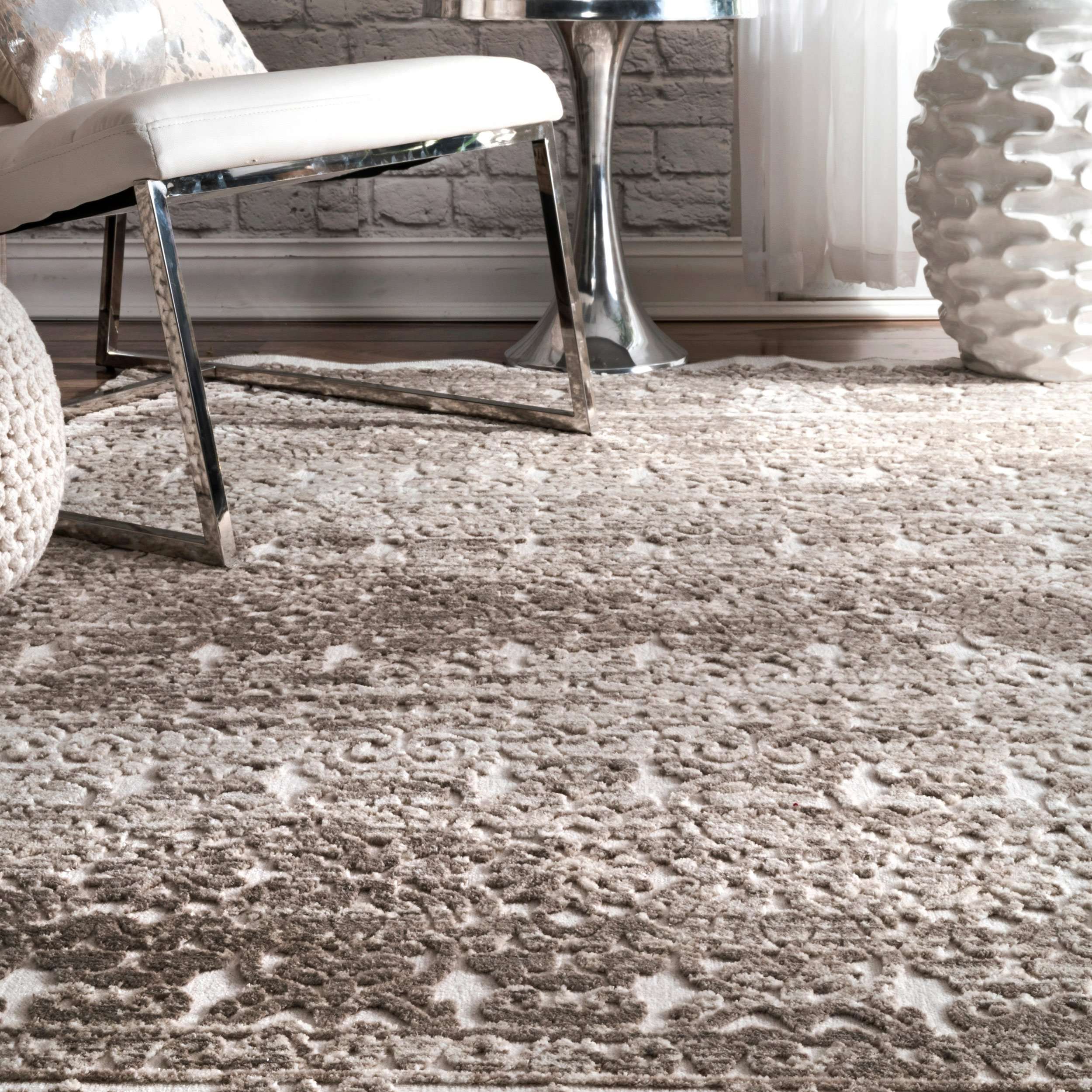Contemporary Carla Floral Area Rug - Image 5