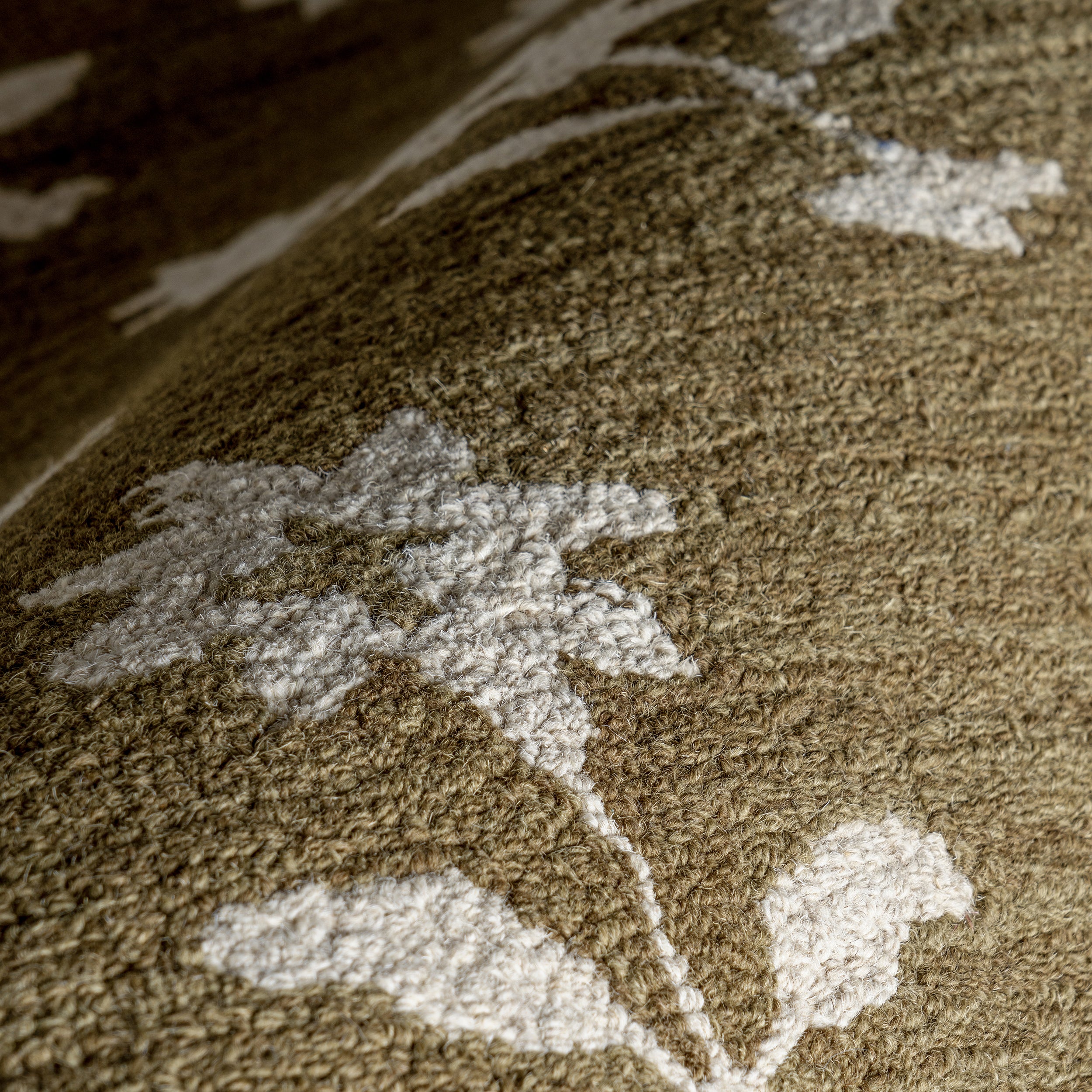 Ella Wool Area Rug - Image 13