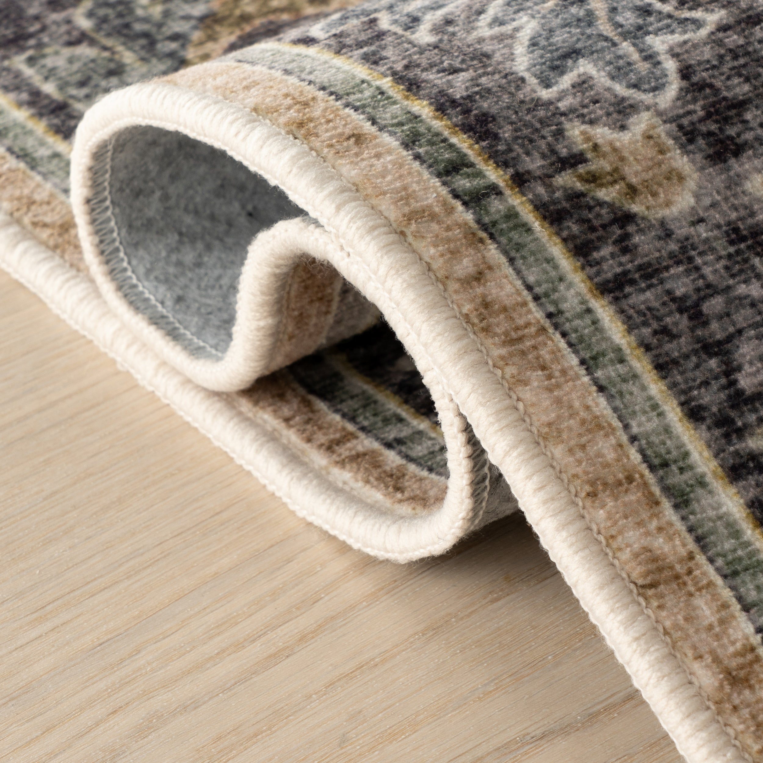 Nuloom Carivelle Floral & Paisley Washable Rug - Image 4