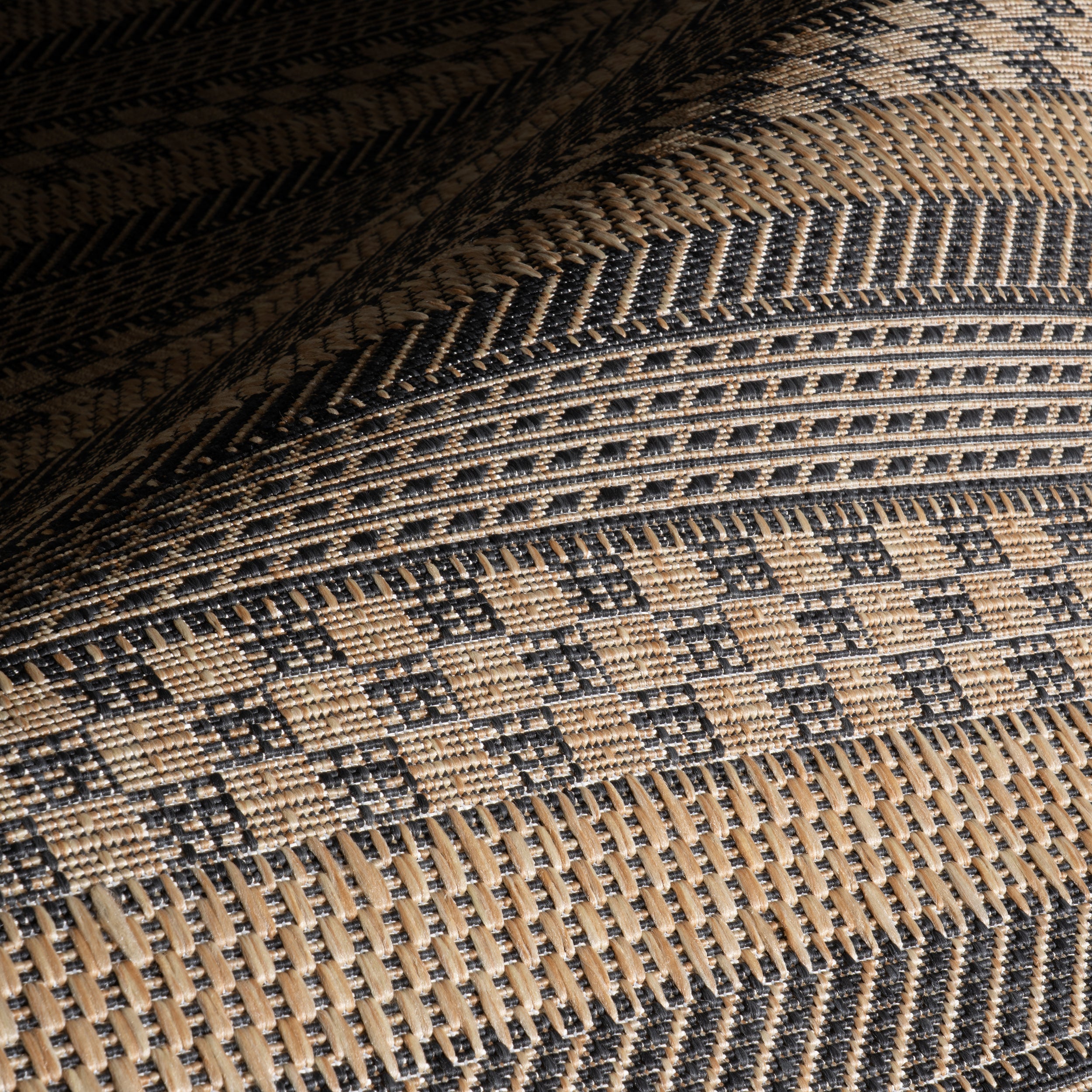 Vail Modern Indoor/Outdoor Area Rug - Image 13