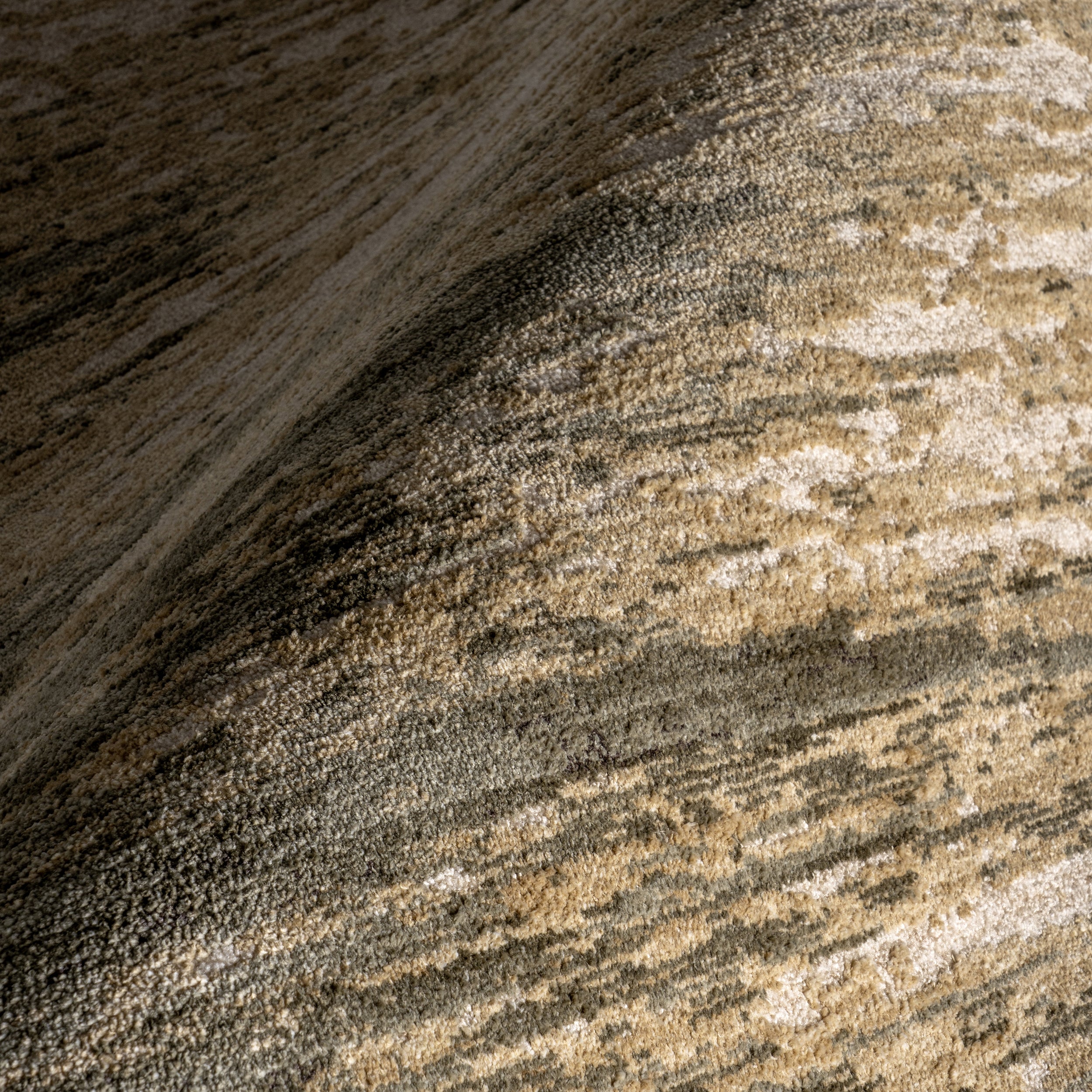 Fiadh Abstract Fringe Area Rug - Image 13