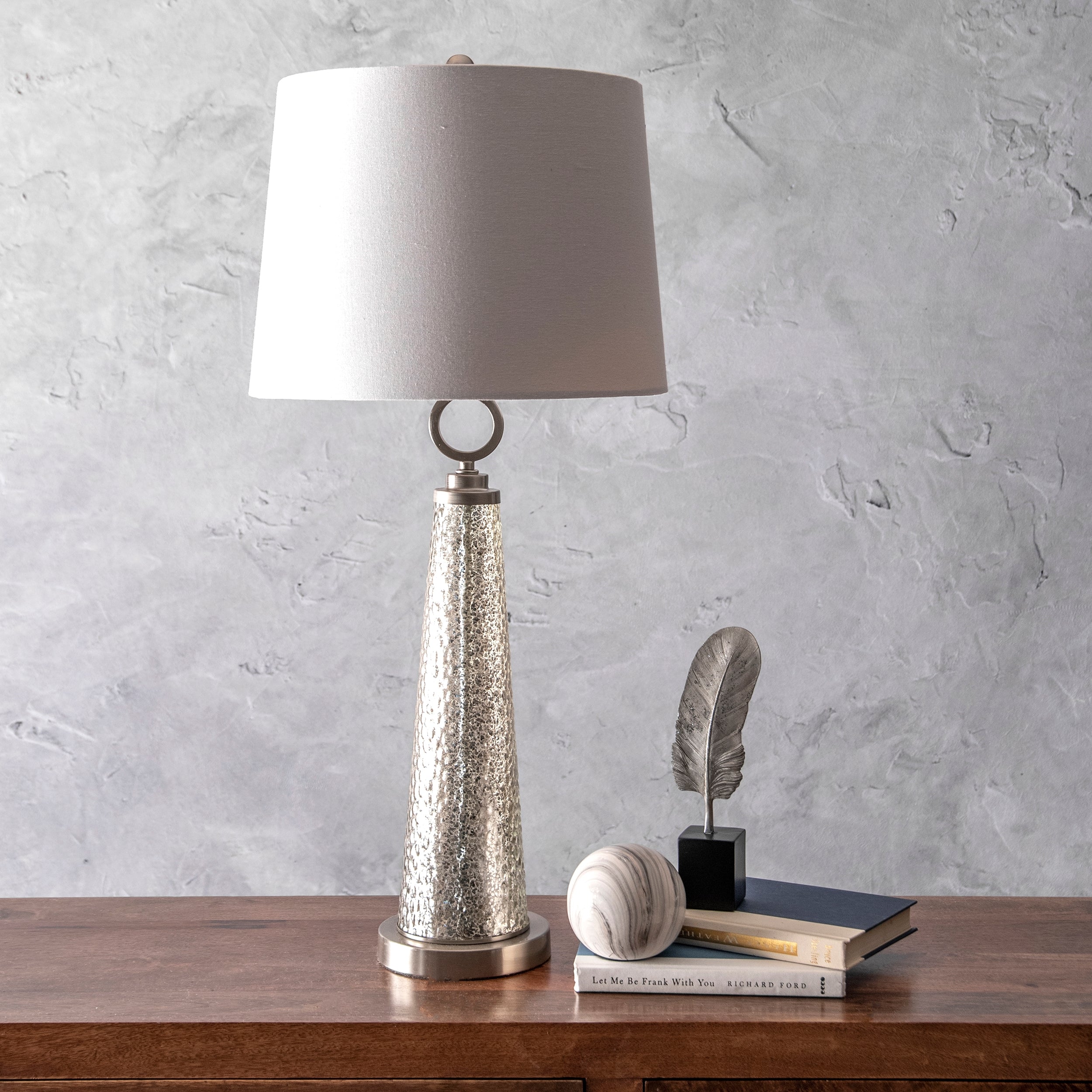 Fairfield 34 Glass Table Lamp - Image 3