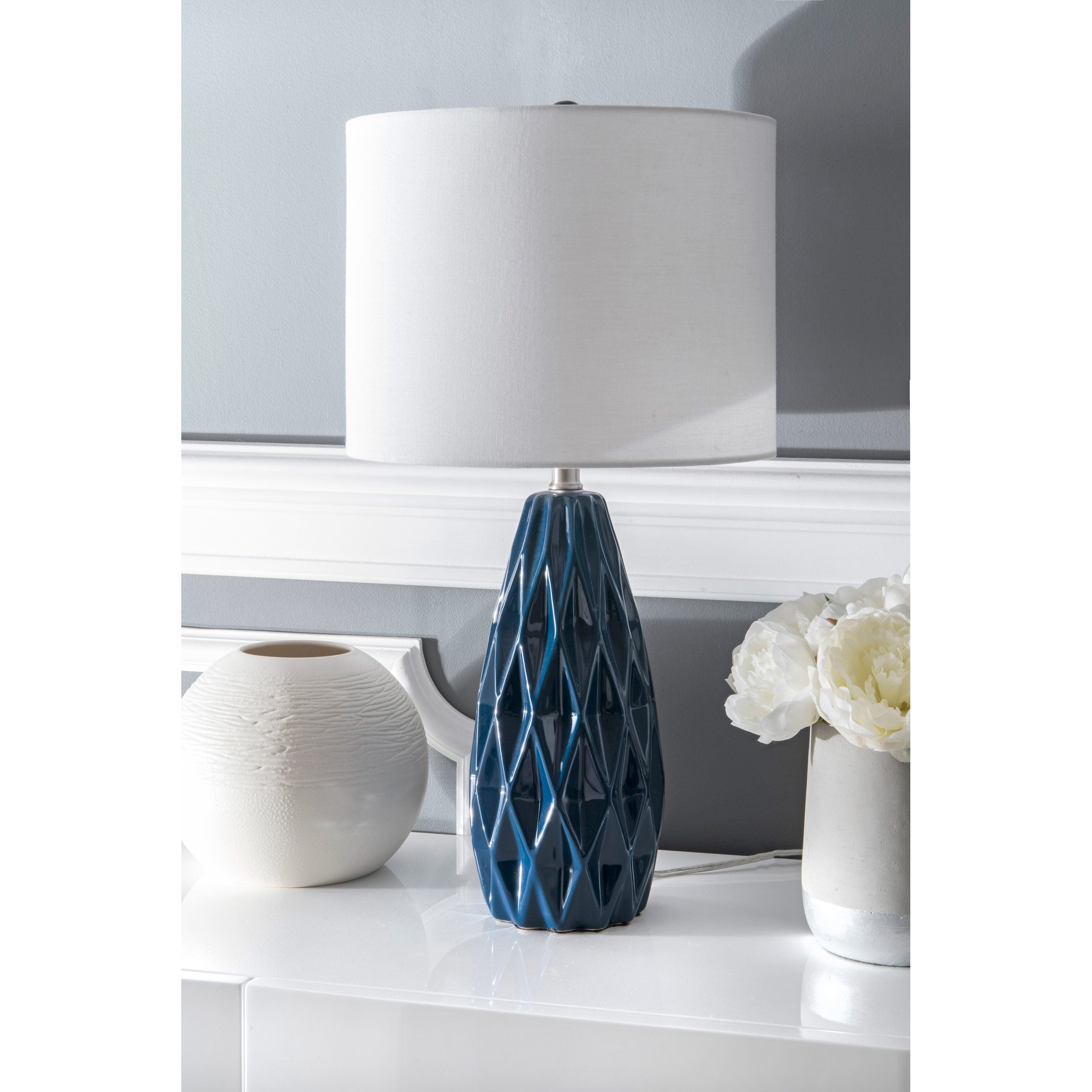 Amherst 25 Ceramic Table Lamp - Image 3