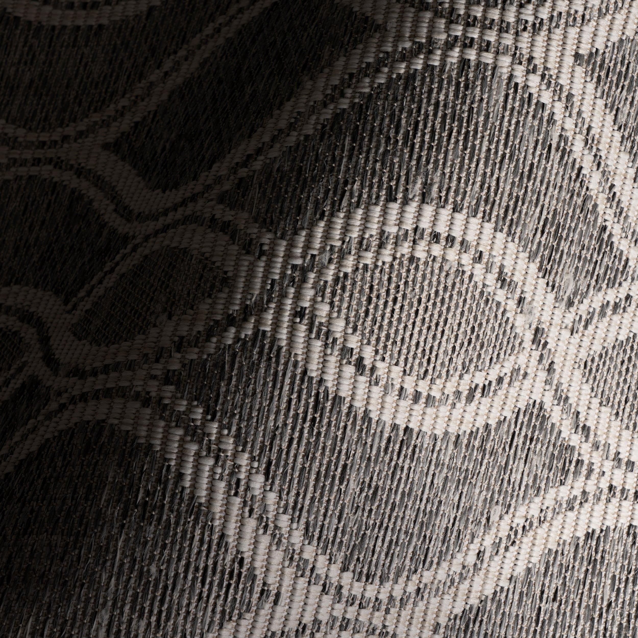 Avianne Indoor/Outdoor Coastal Area Rug - Image 4