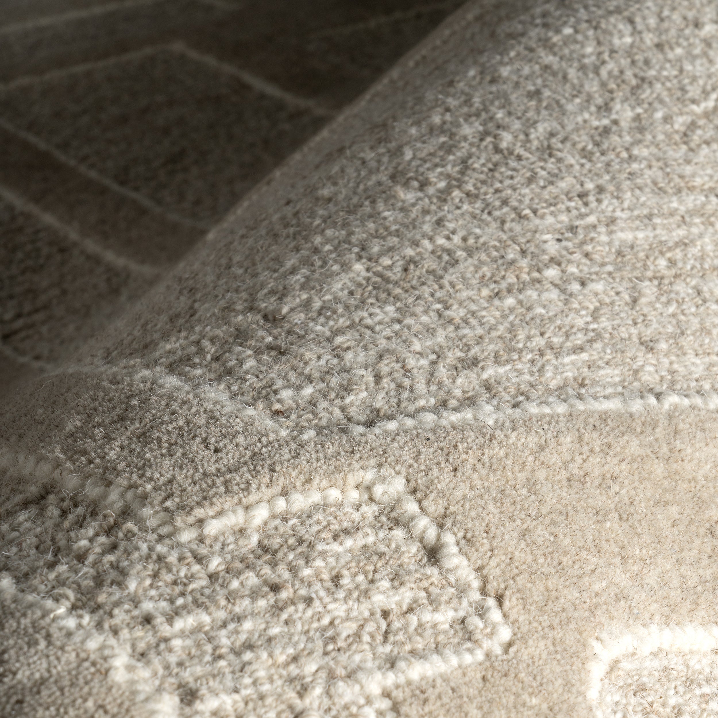 Aerith Contemporary Geometric Area Rug - Image 5