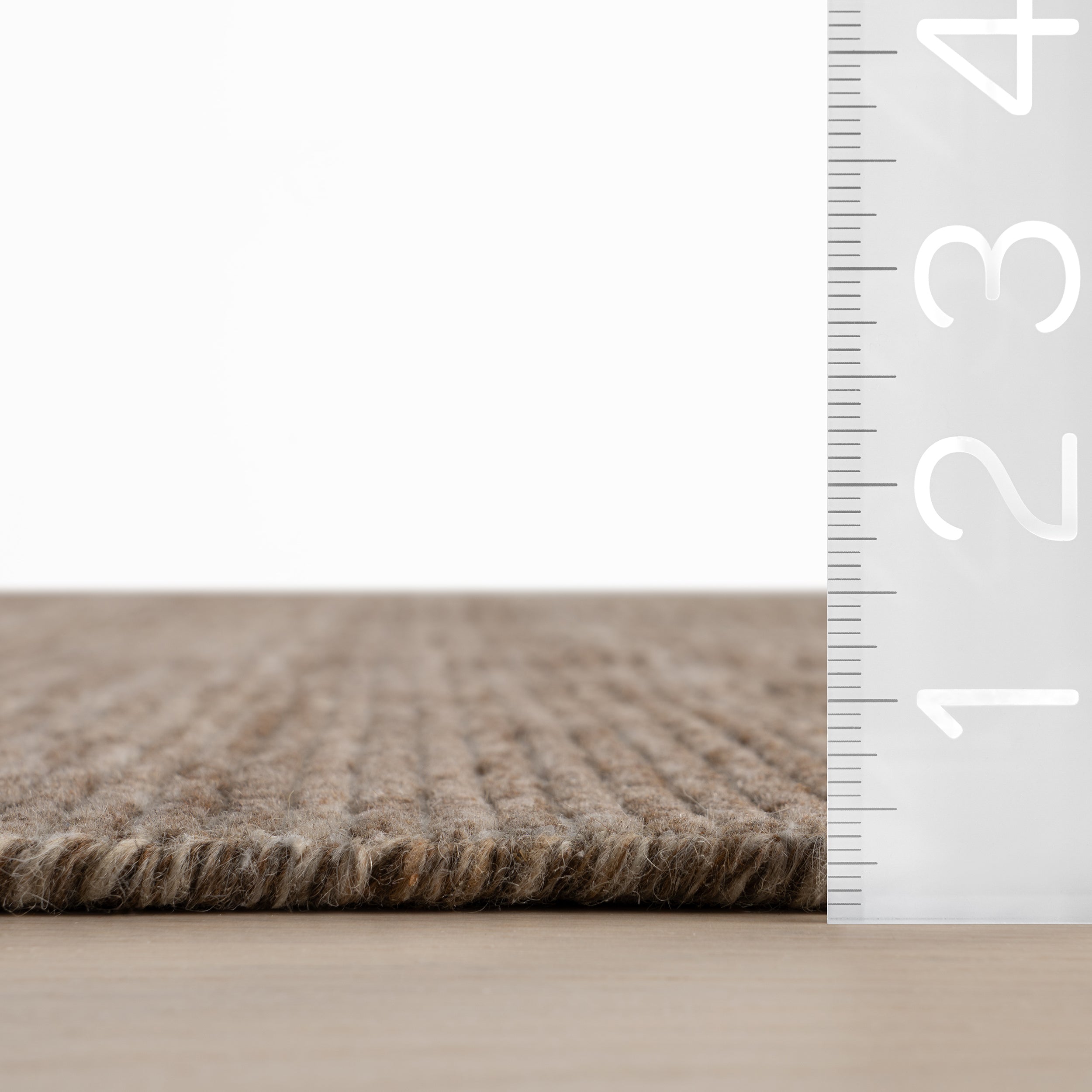 Nuloom Elanisse Solid Wool Rug - Image 3