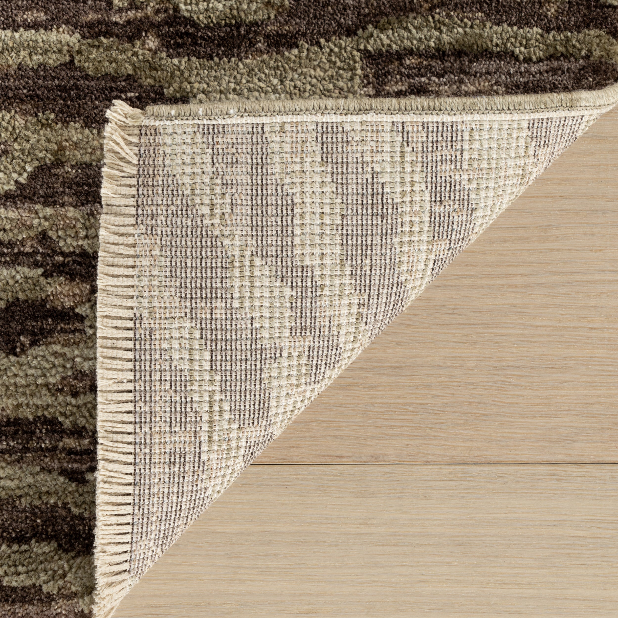 nuLOOM Thalira Modern Animal Print Area Rug - Image 8