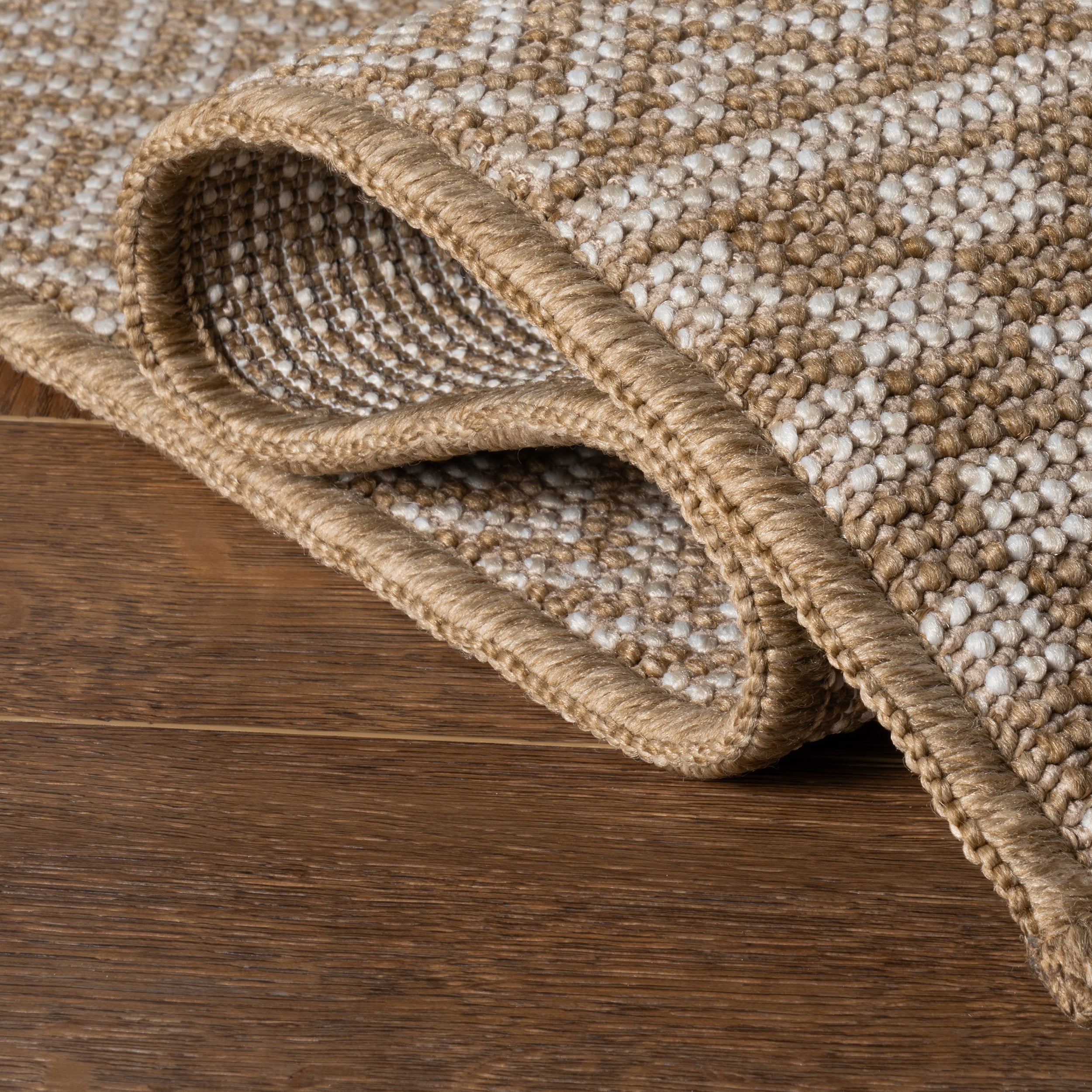 Nuloom Isavelle Modern Chevron Indoor/Outdoor Area Rug - Image 4
