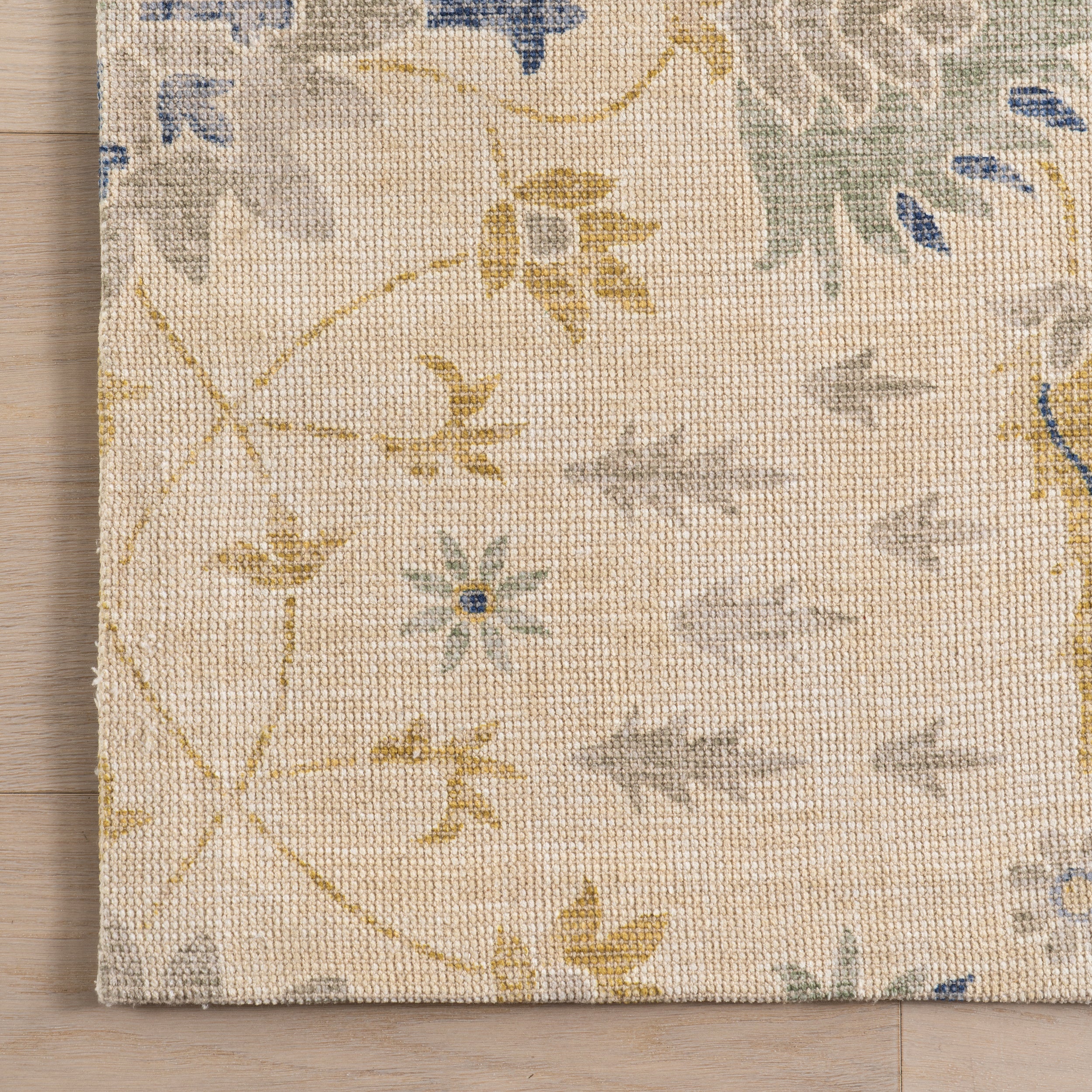Nuloom Calessa Floral Transitional Area Rug - Image 6