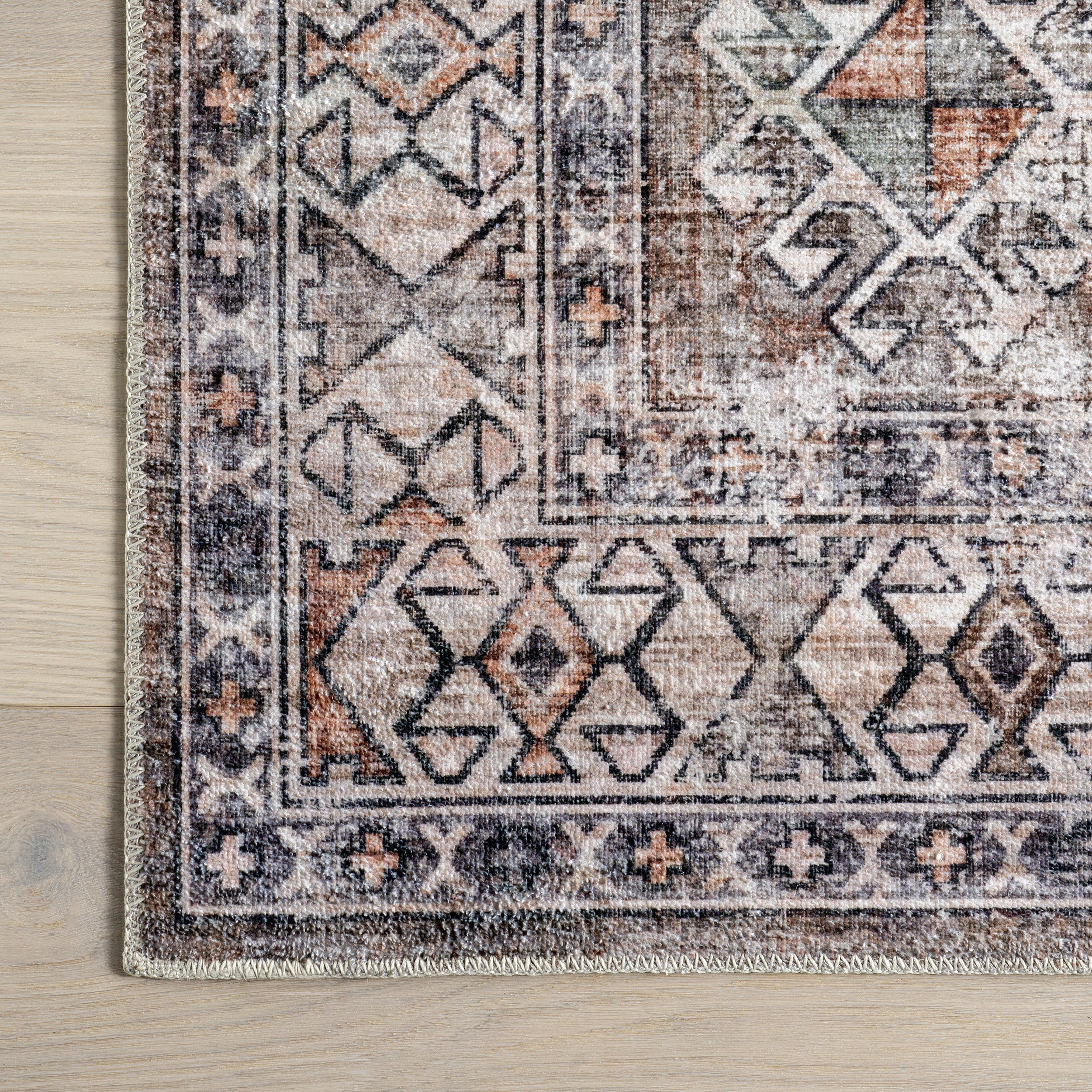 Benoite Splashguard Medallion Machine Washable Area Rug - Image 16