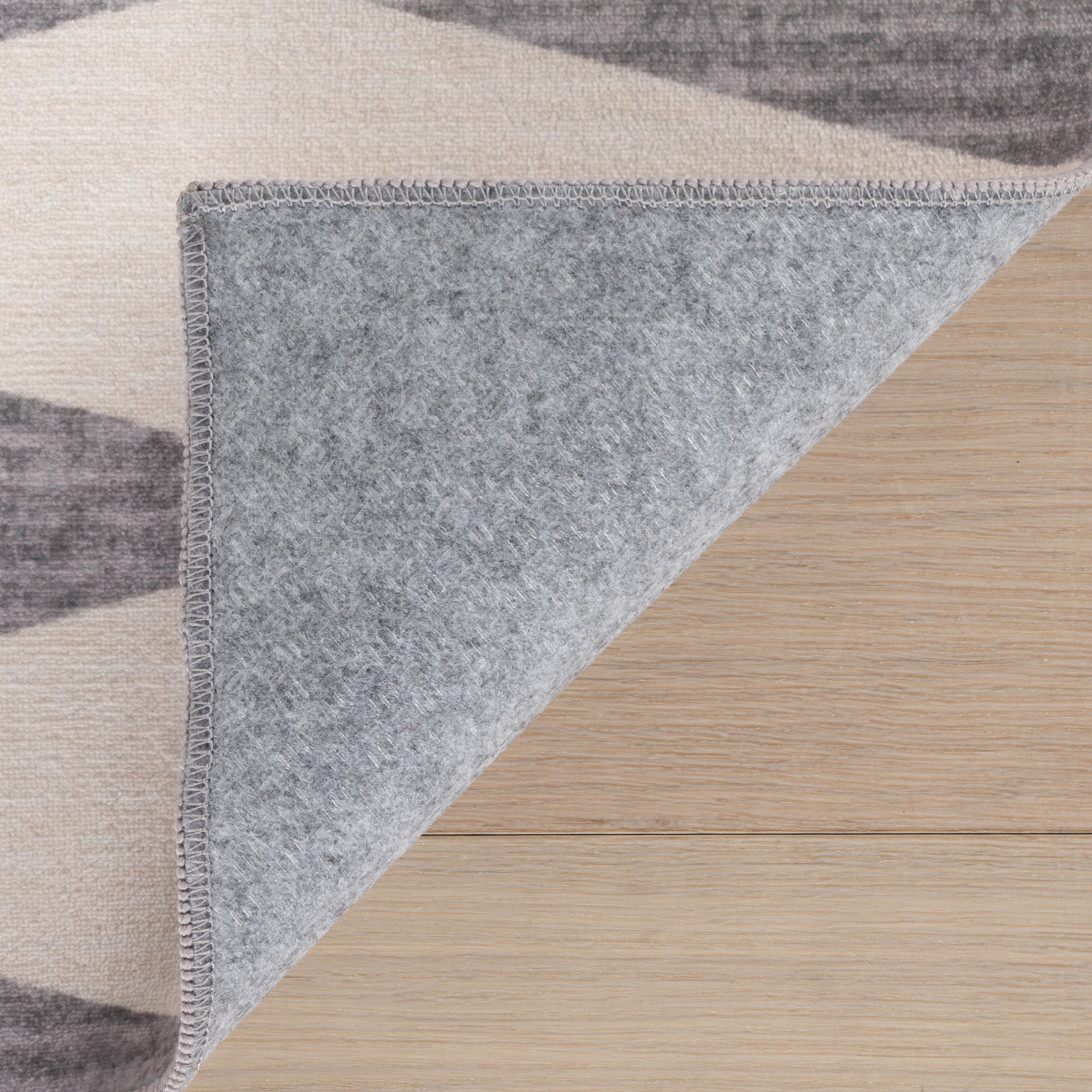 Nuloom Farenna Diamond Washable Rug - Image 8
