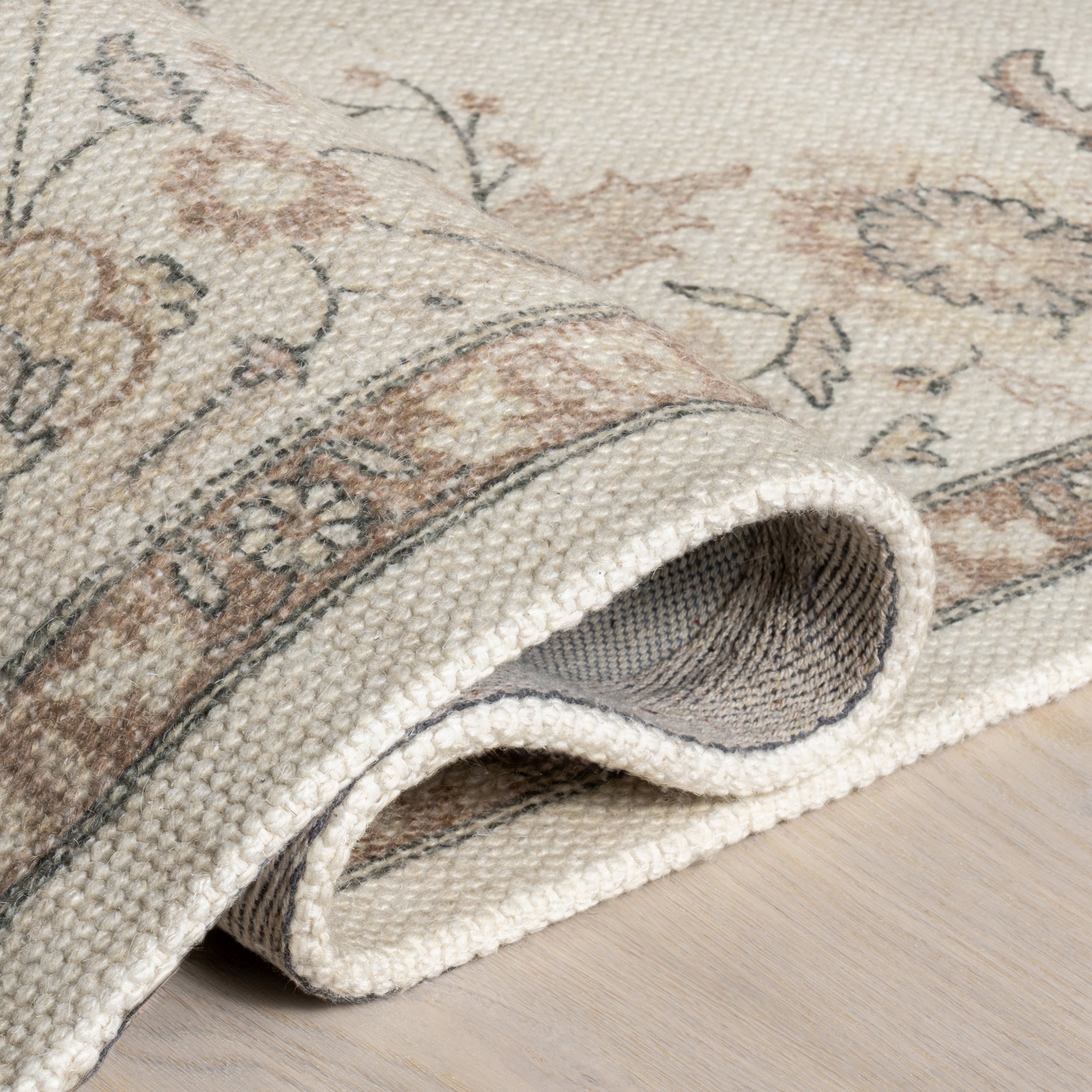 Princesa Medallion Wool and Cotton Area Rug - Image 4