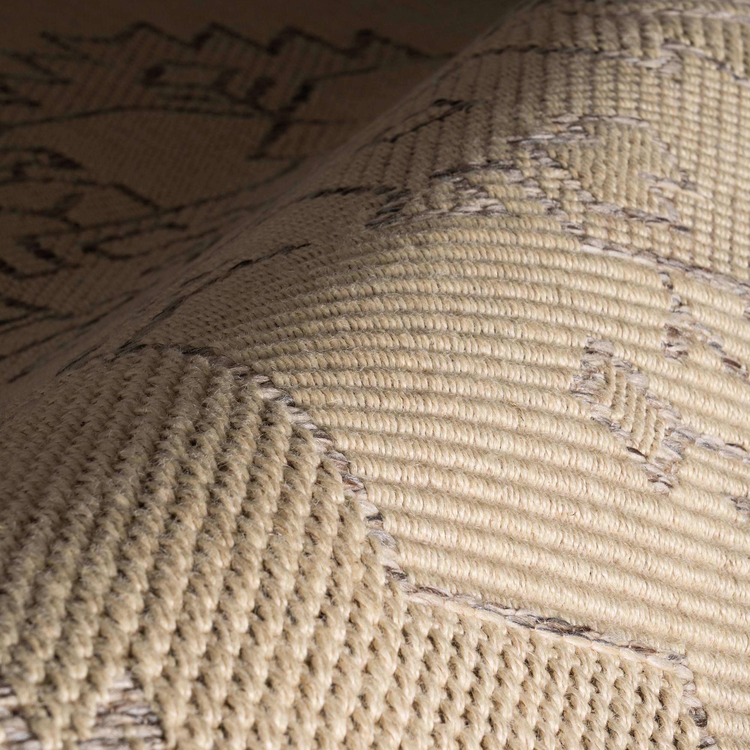 Nuloom Anivelle Southwestern Vintage and Distressed Rug - Image 5
