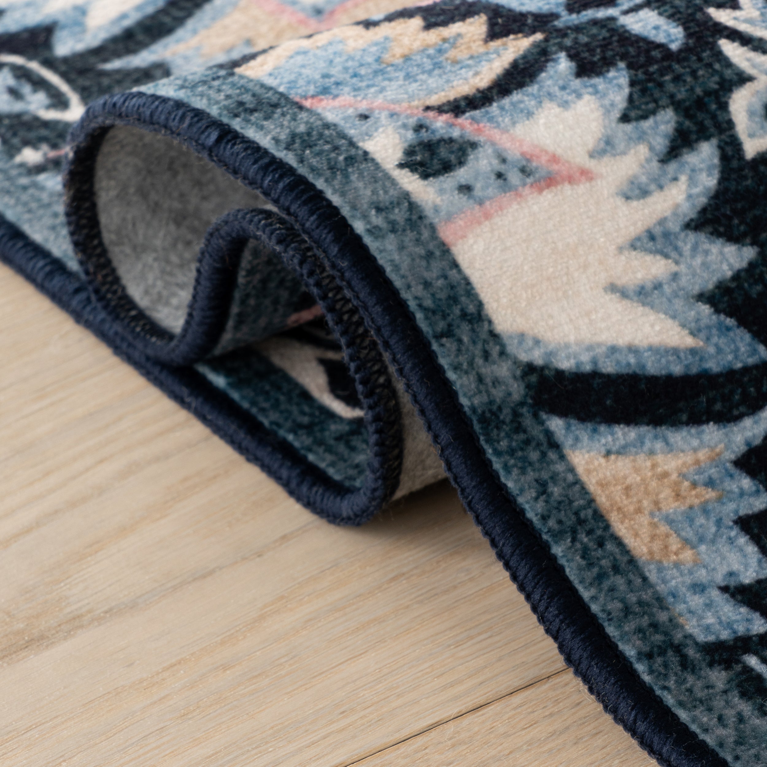 Nuloom Aurenda Floral & Paisley Washable Rug - Image 4