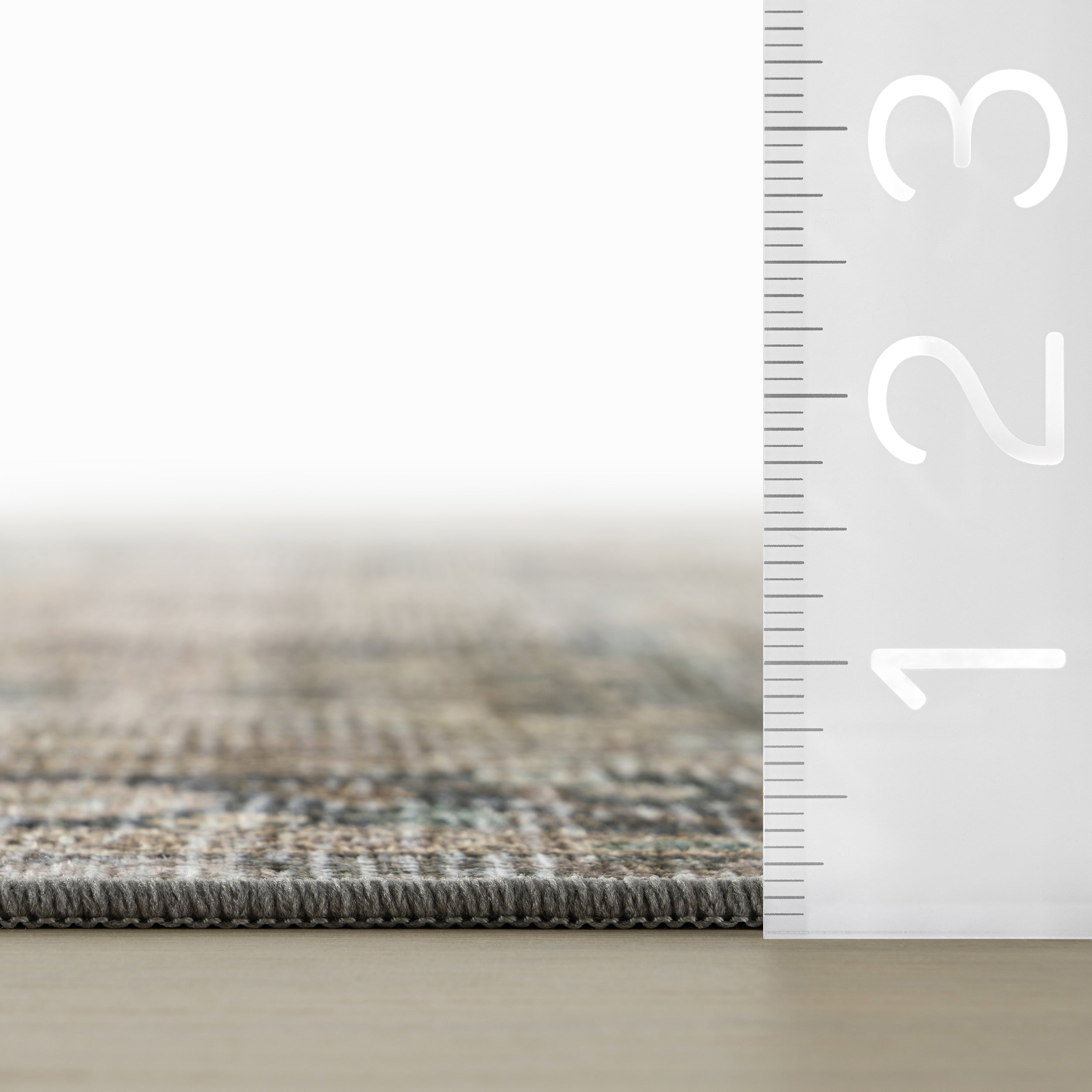 Nuloom Azrielle Traditional Floral Washable Area Rug - Image 3