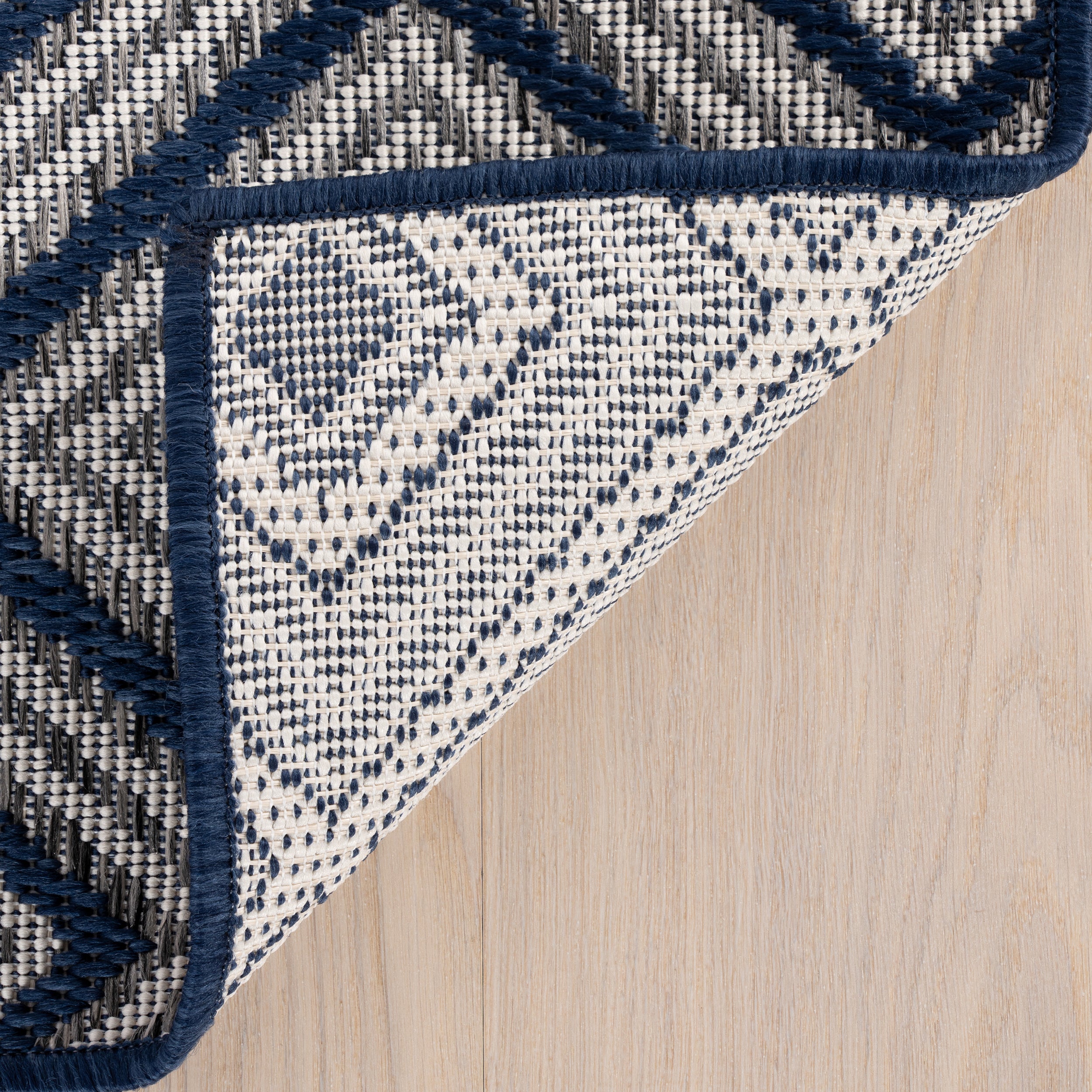 Sorisse Indoor/Outdoor Diamond Area Rug - Image 26