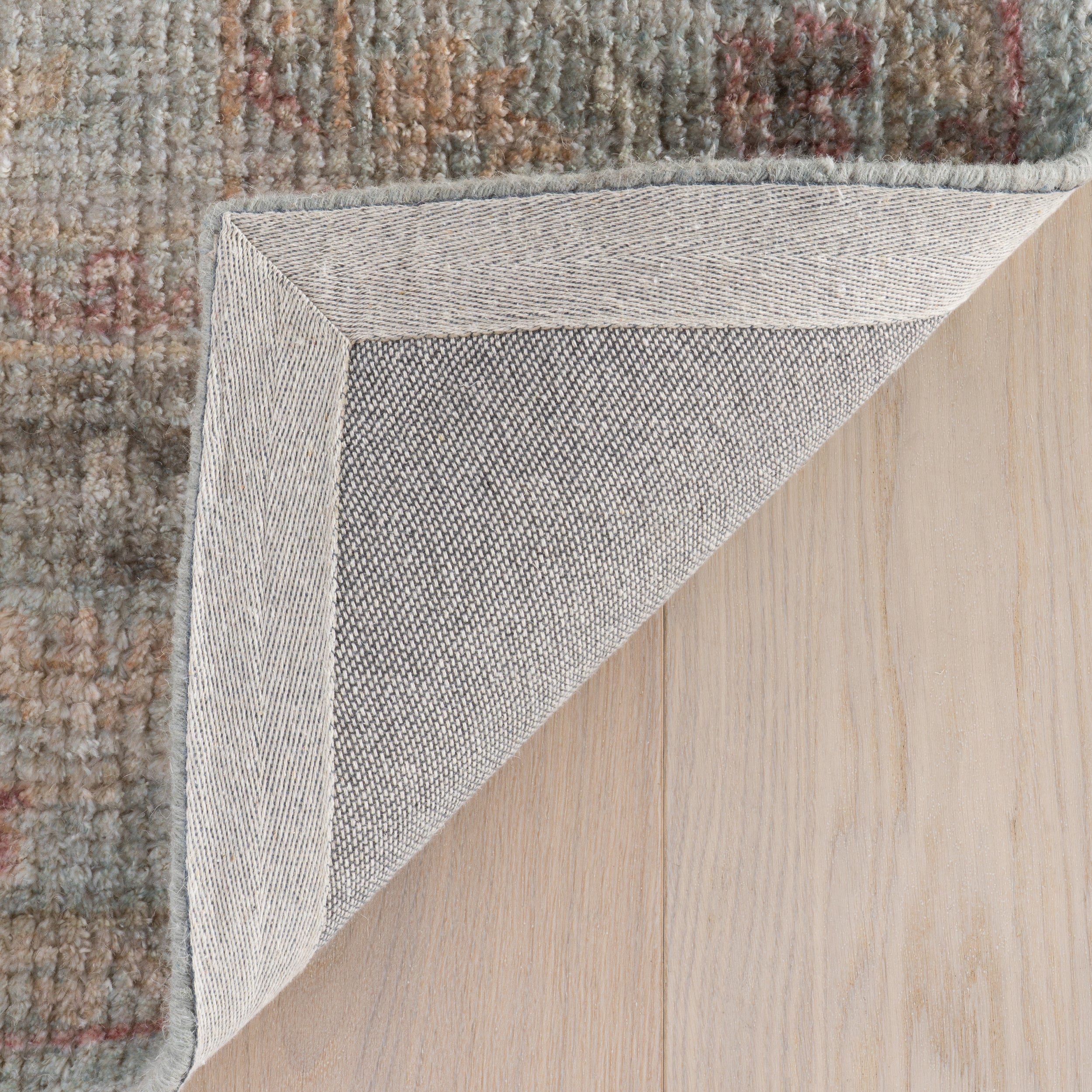 Nuloom Larevia Hand Loomed Wool Area Rug - Image 7