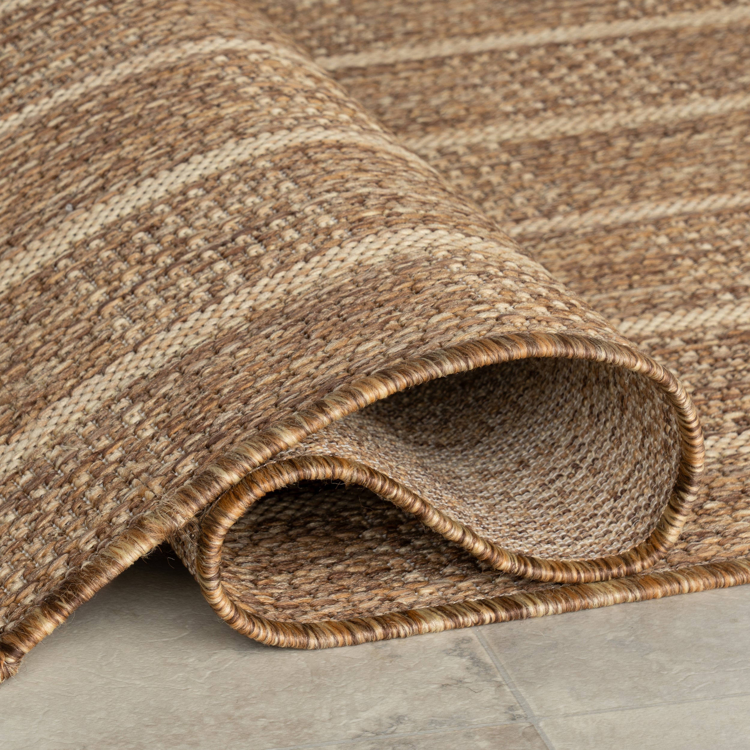 Jellica Modern Indoor/Outdoor Area Rug - Image 4