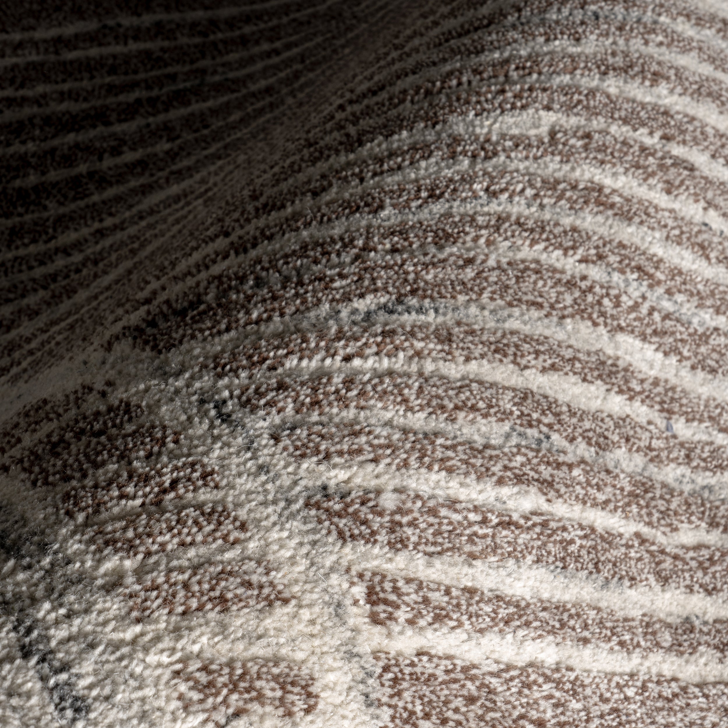 Villa Southwestern Wool Blend Area Rug - Image 5