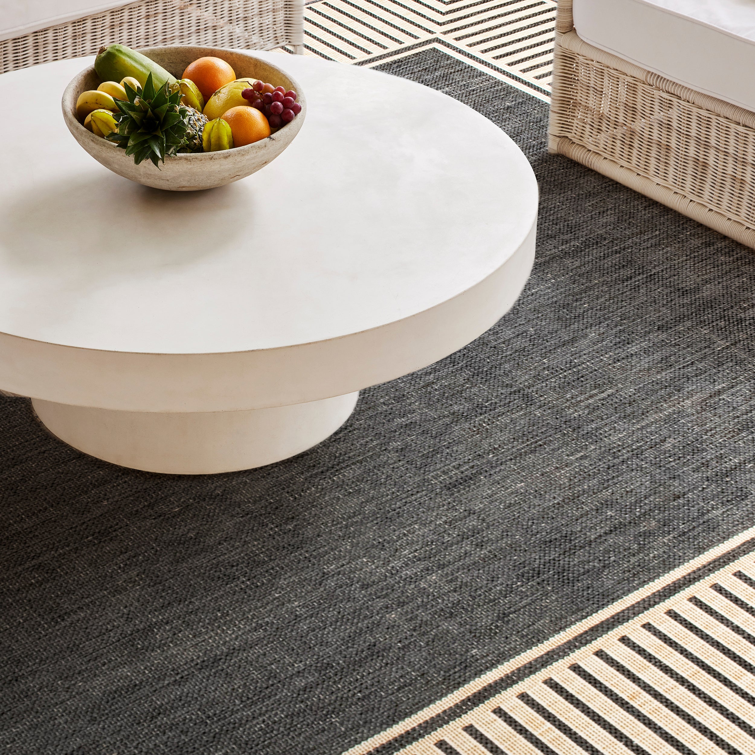 Nuloom Asha Simple Striped Indoor/Outdoor Area Rug - Image 11